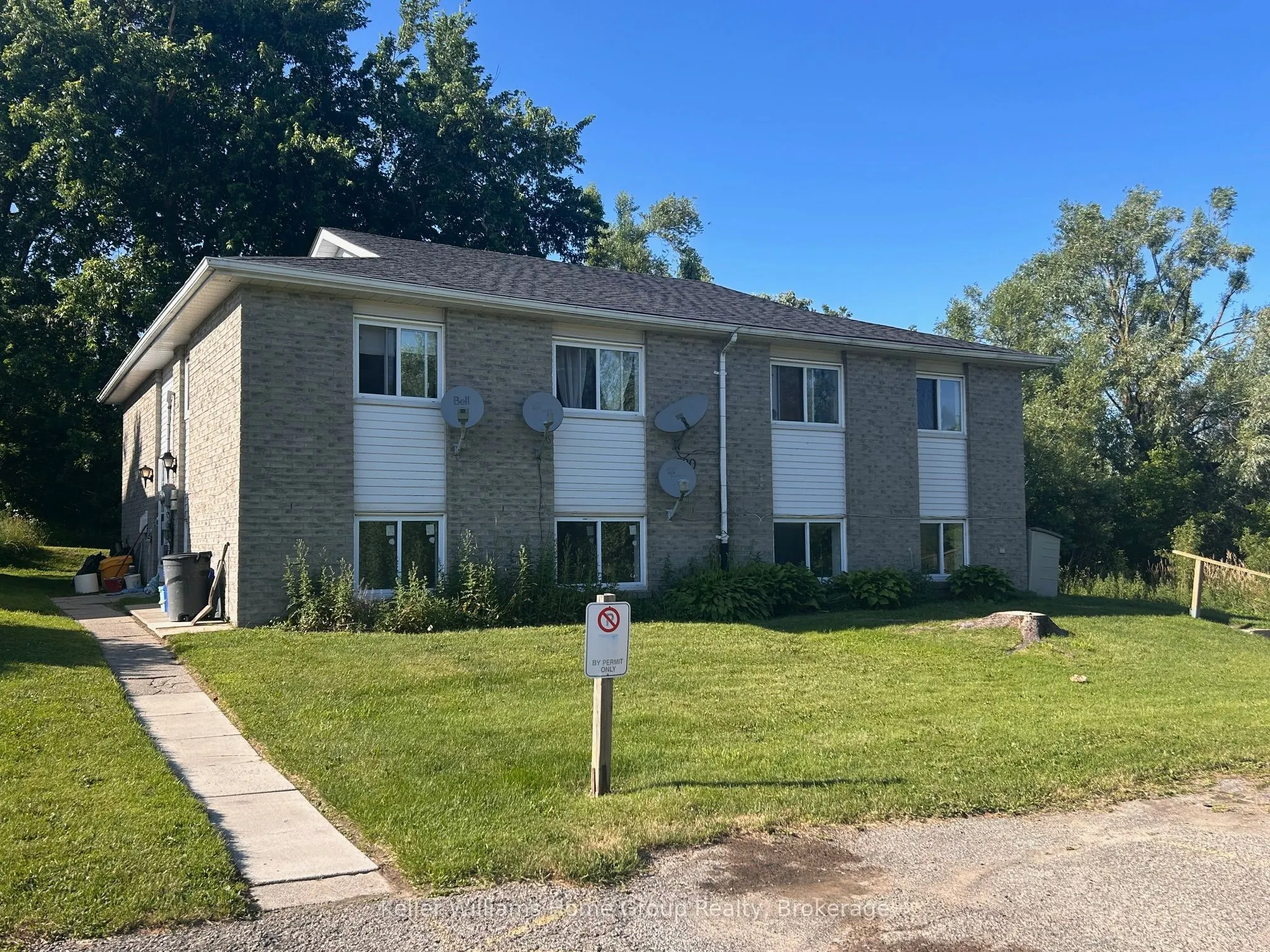 520 ANDREW Street, #2