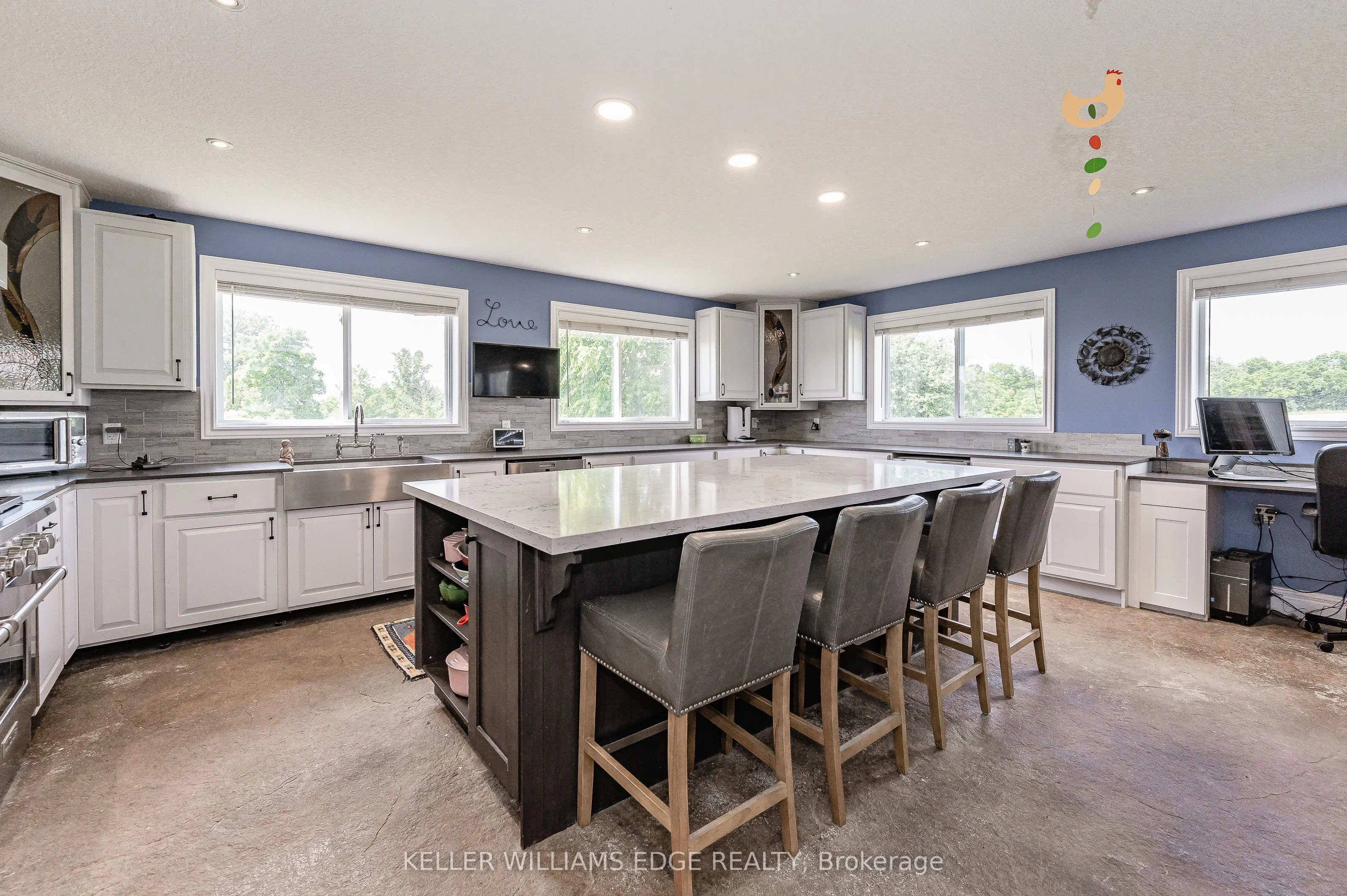 1291 Old Highway 8