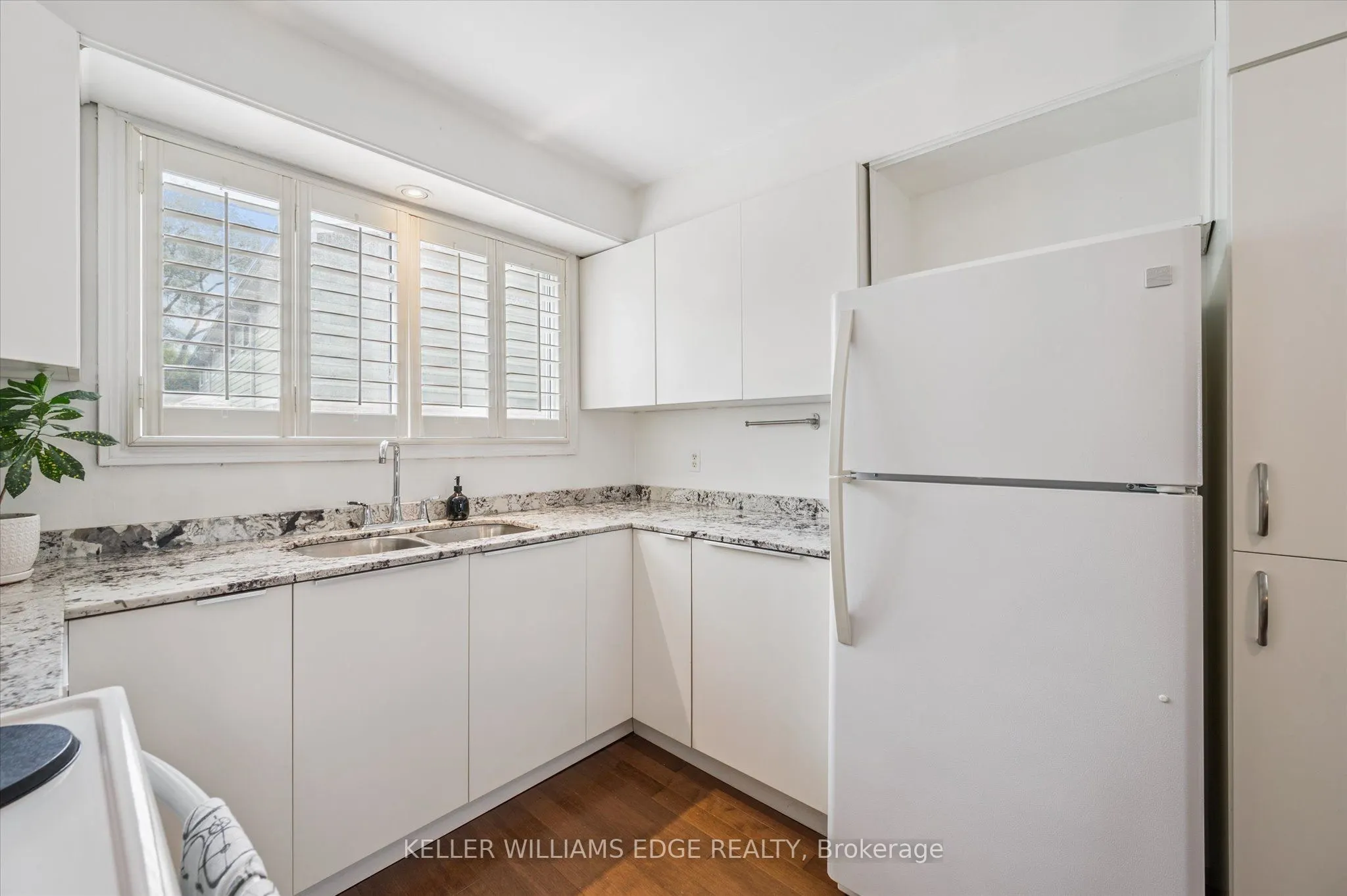 161 Berkindale Drive, #6