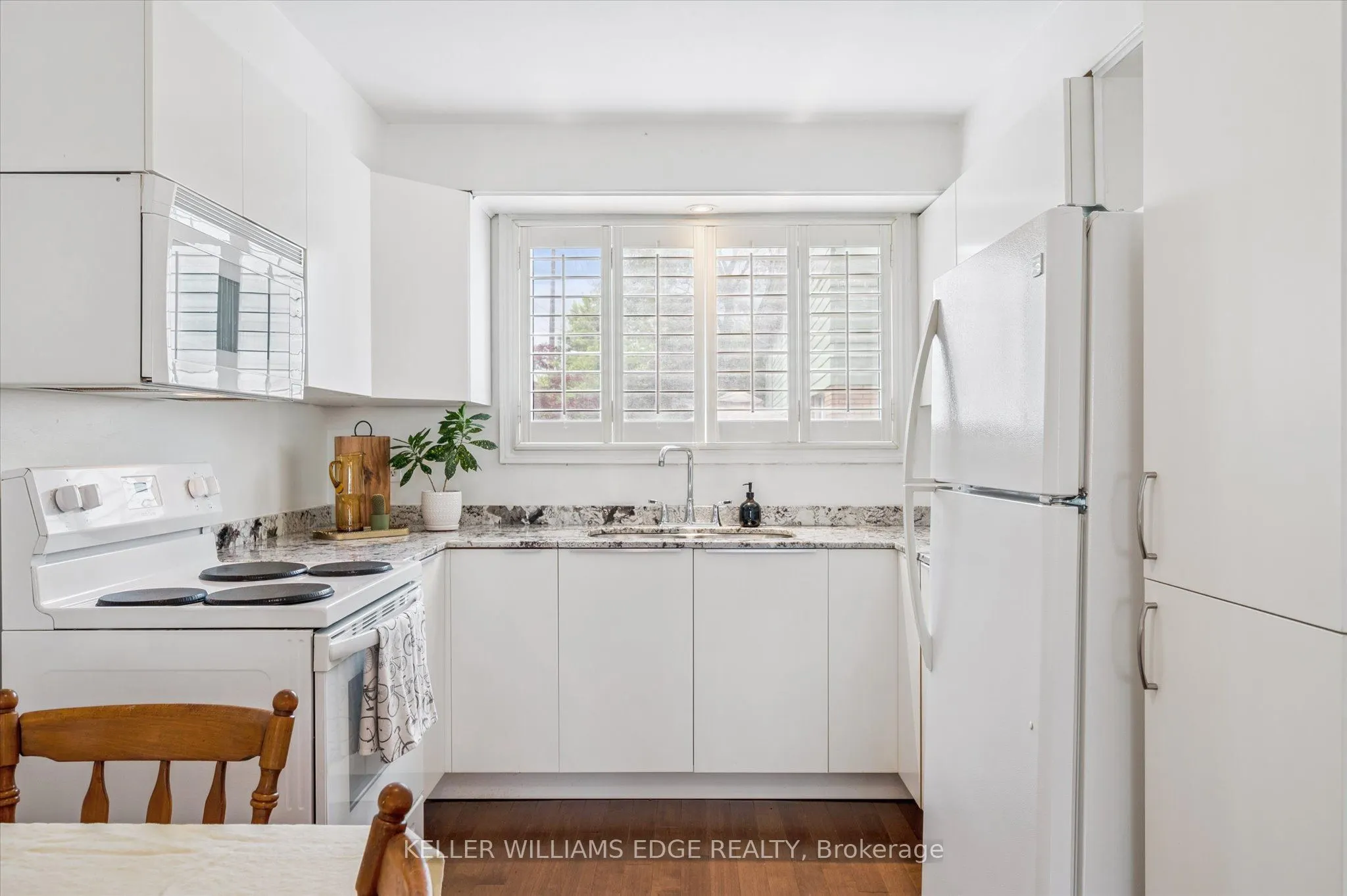 161 Berkindale Drive, #6