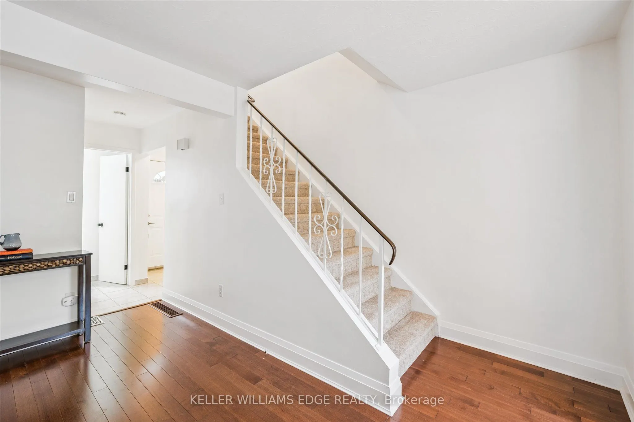 161 Berkindale Drive, #6