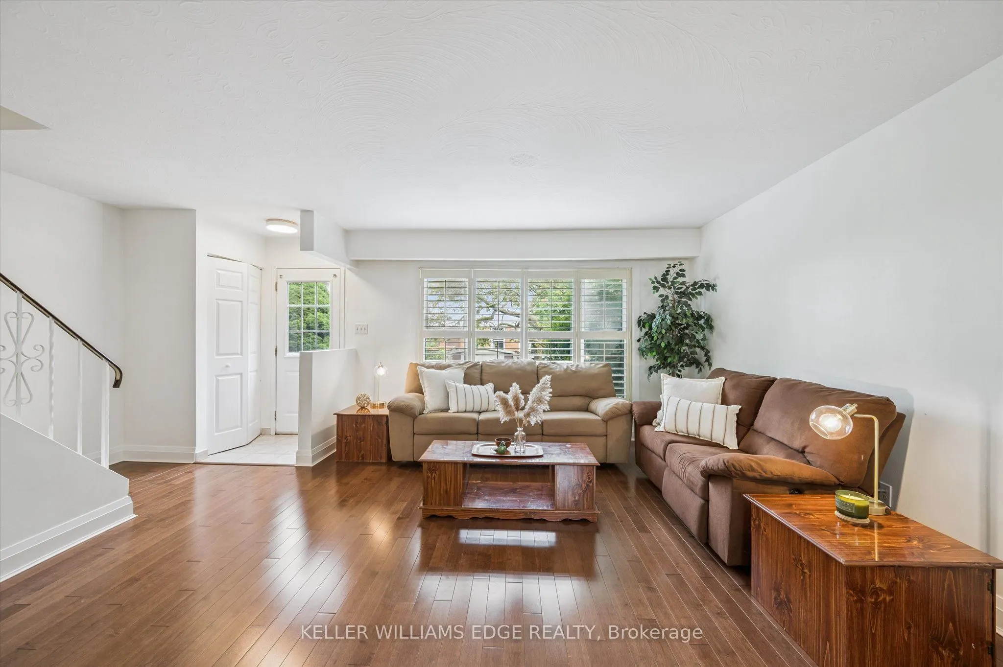 161 Berkindale Drive, #6