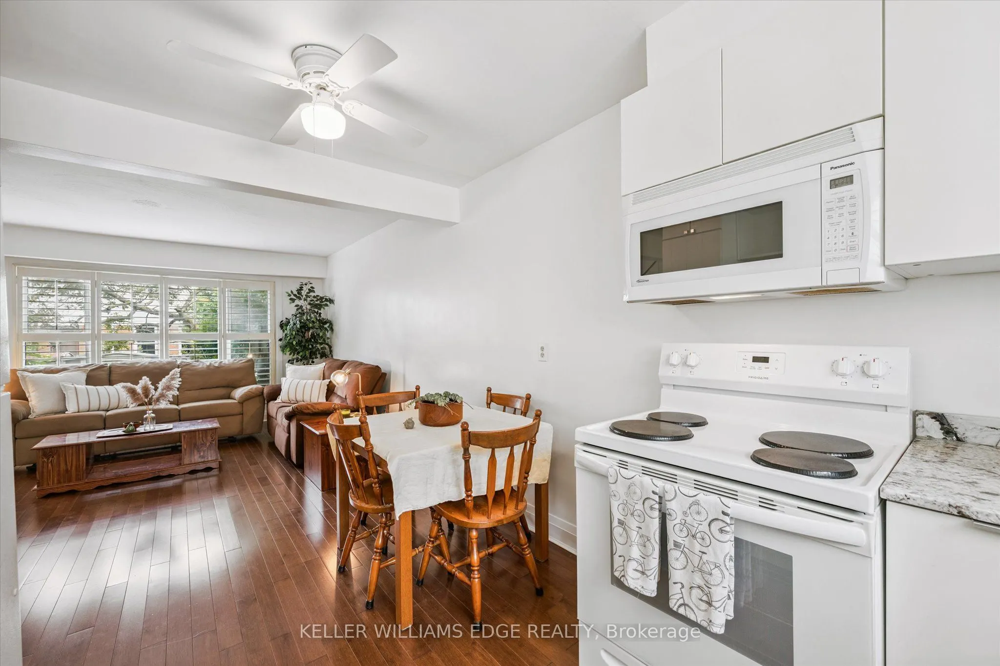 161 Berkindale Drive, #6