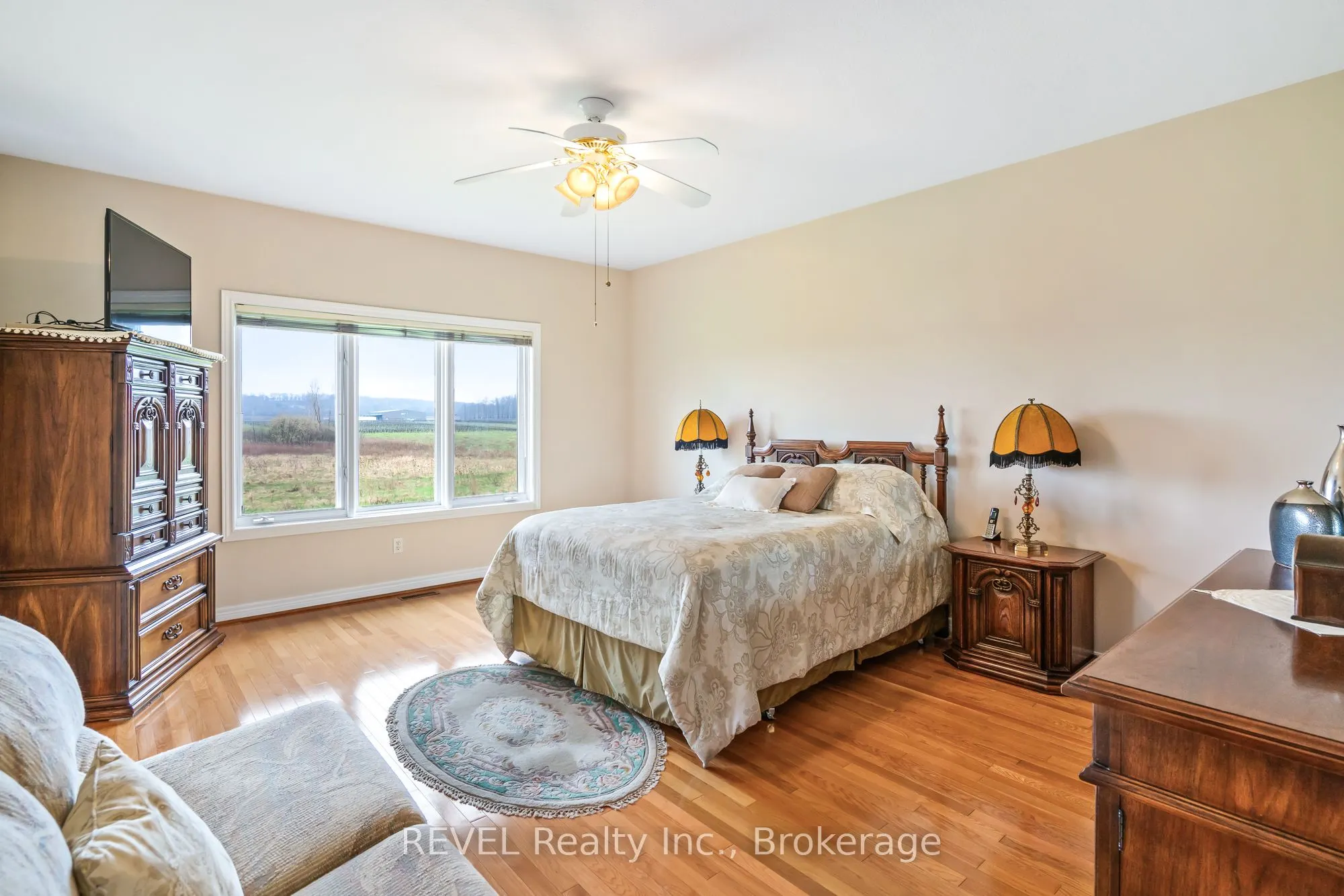 925 QUEENSTON Road