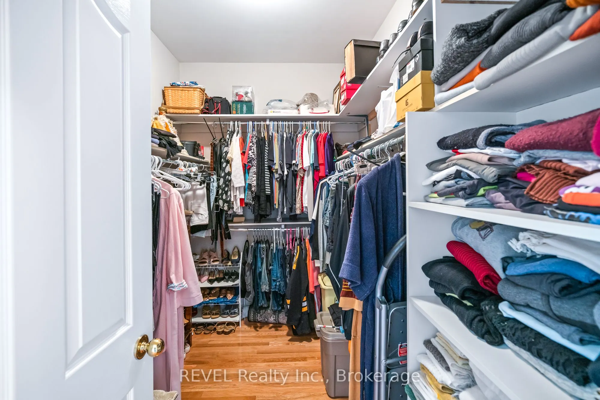 925 QUEENSTON Road