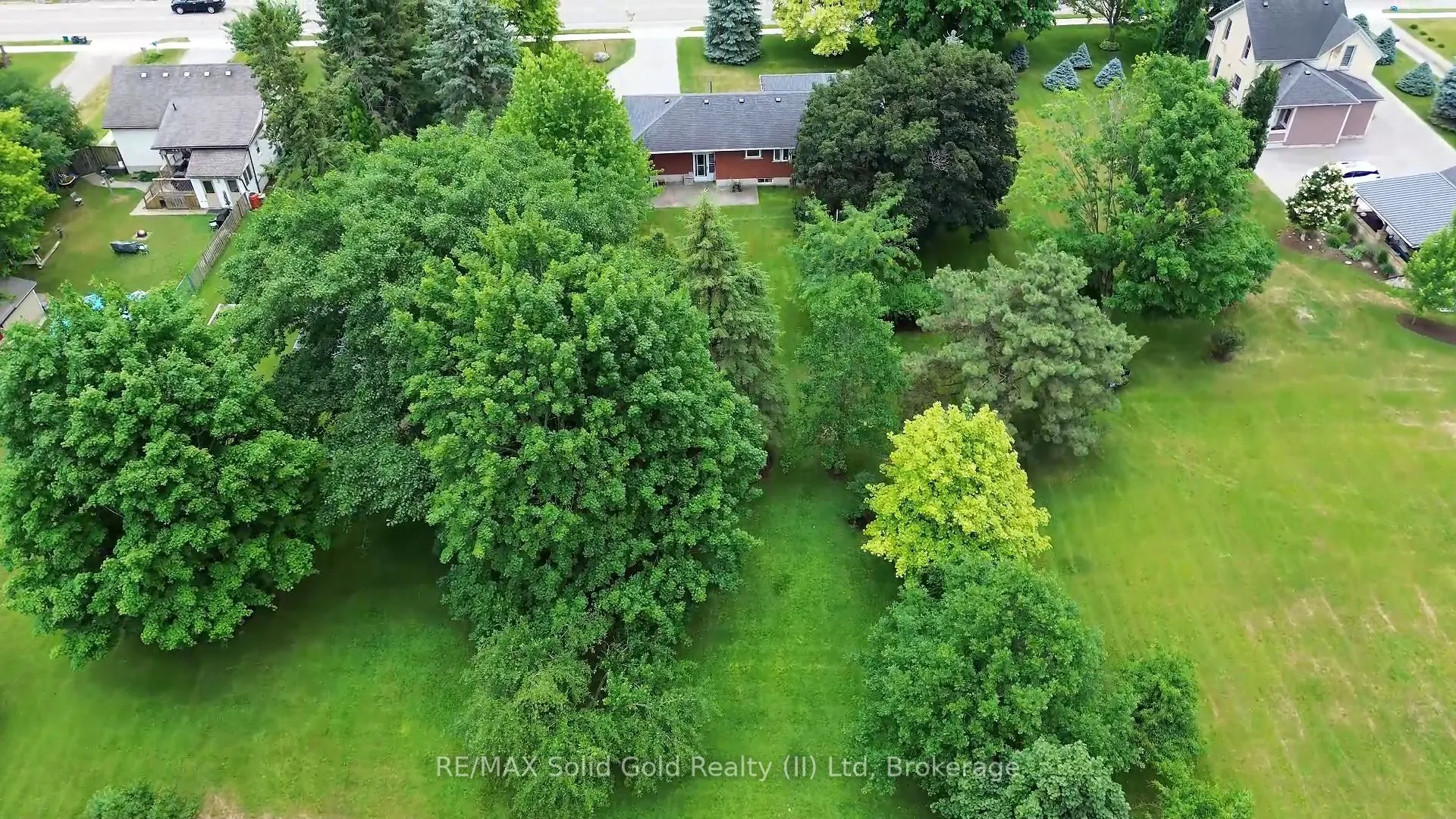 141-B Bloomingdale Road N