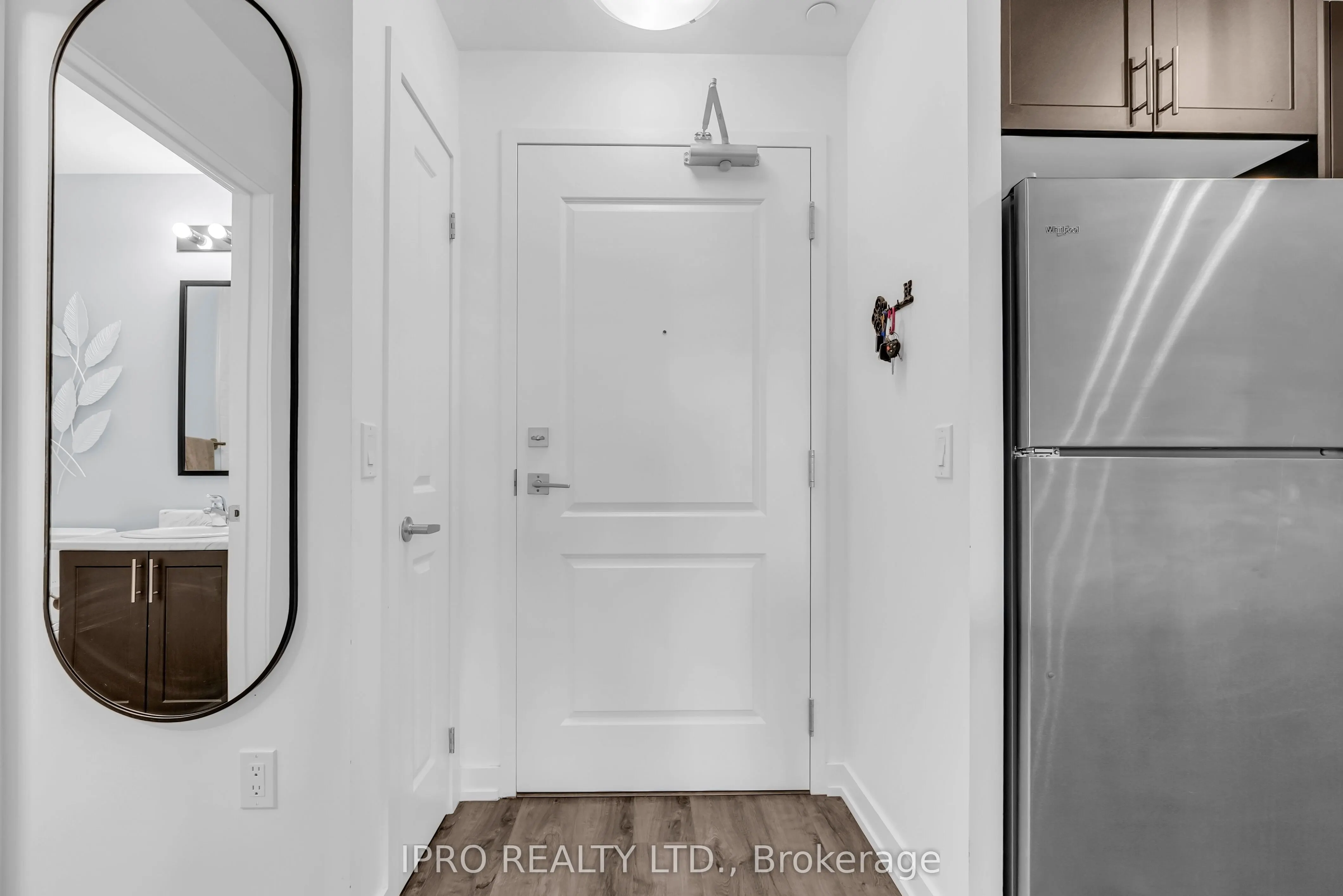 5055 Greenlane Road, #208