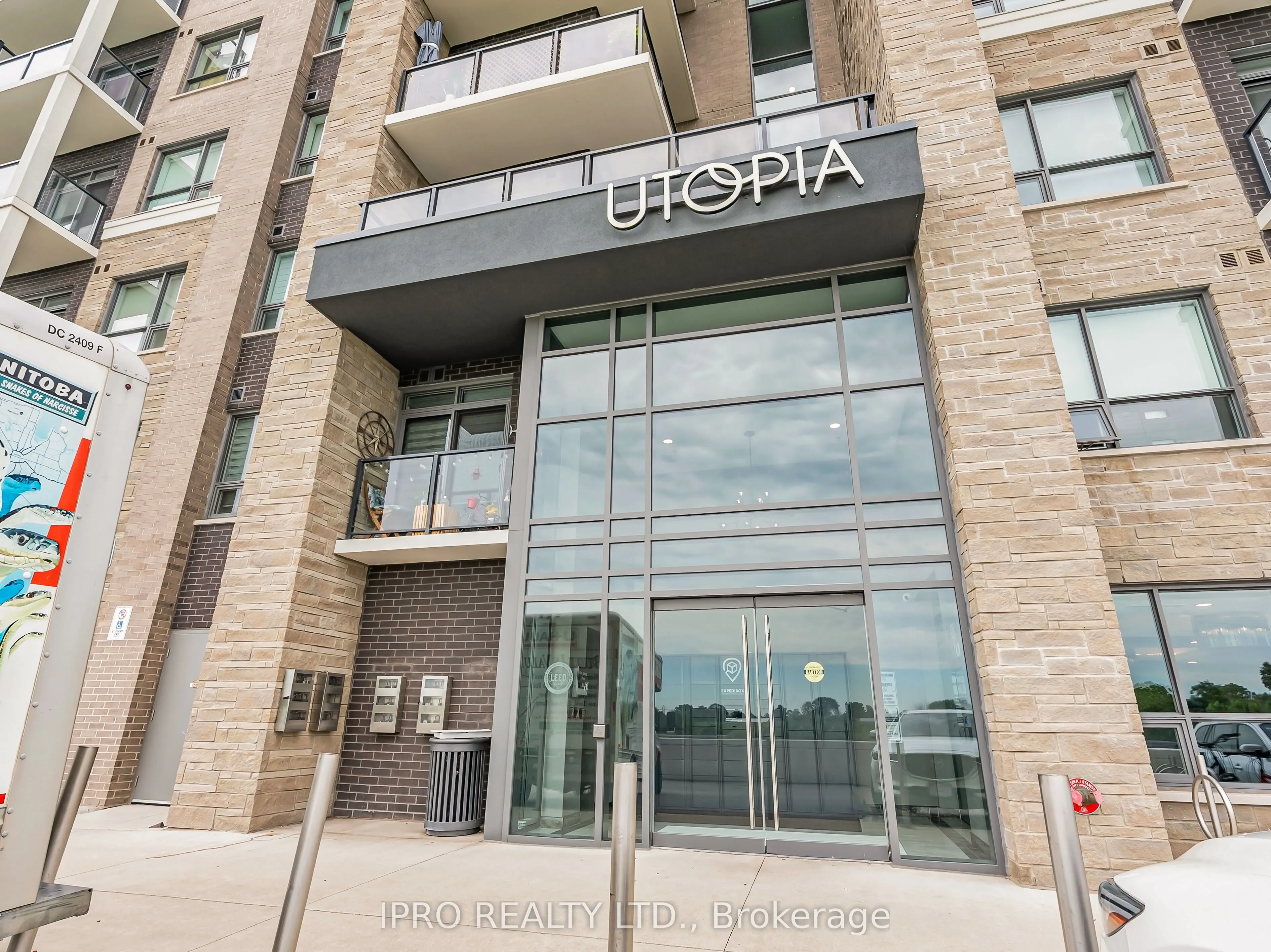 5055 Greenlane Road, #208