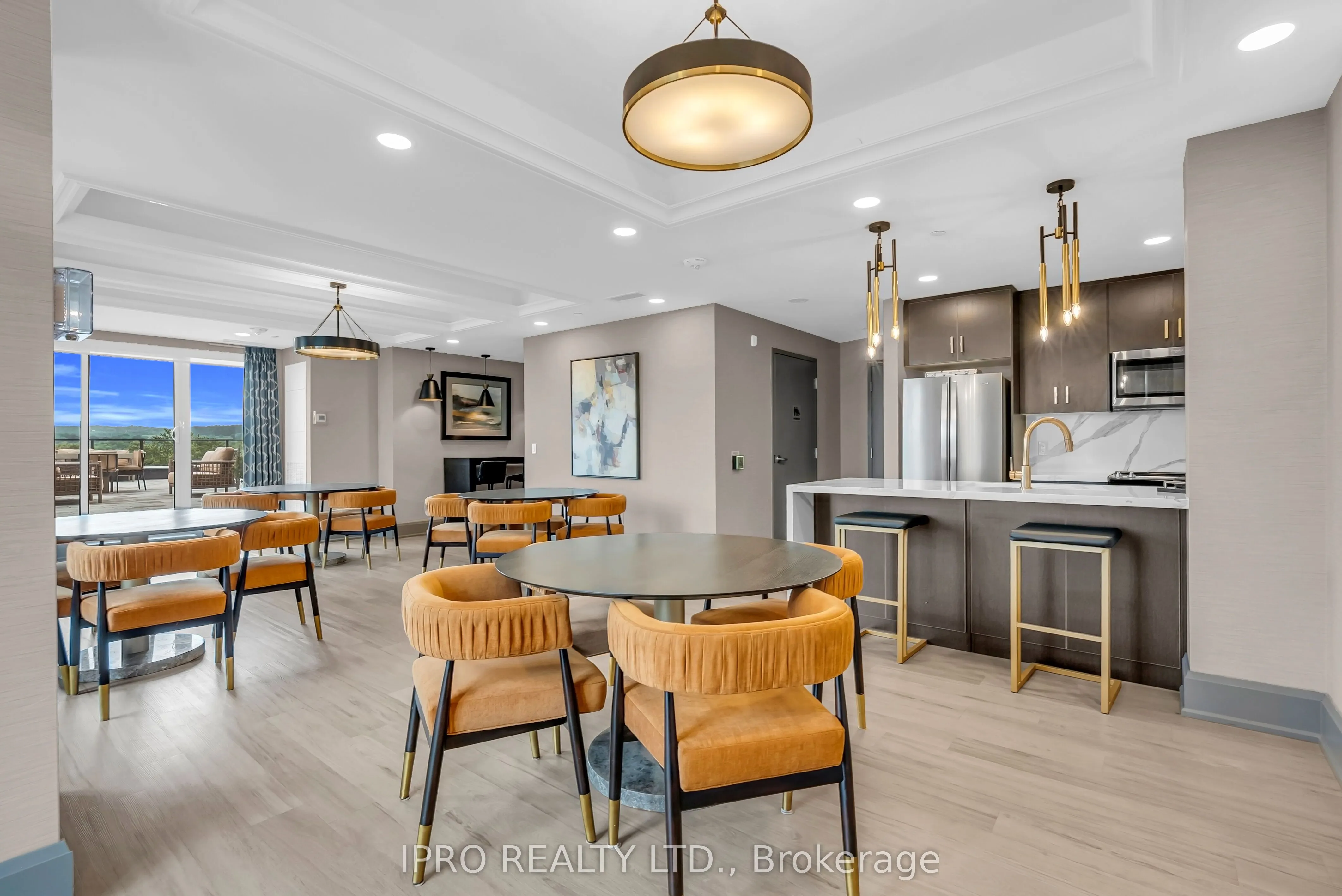 5055 Greenlane Road, #208