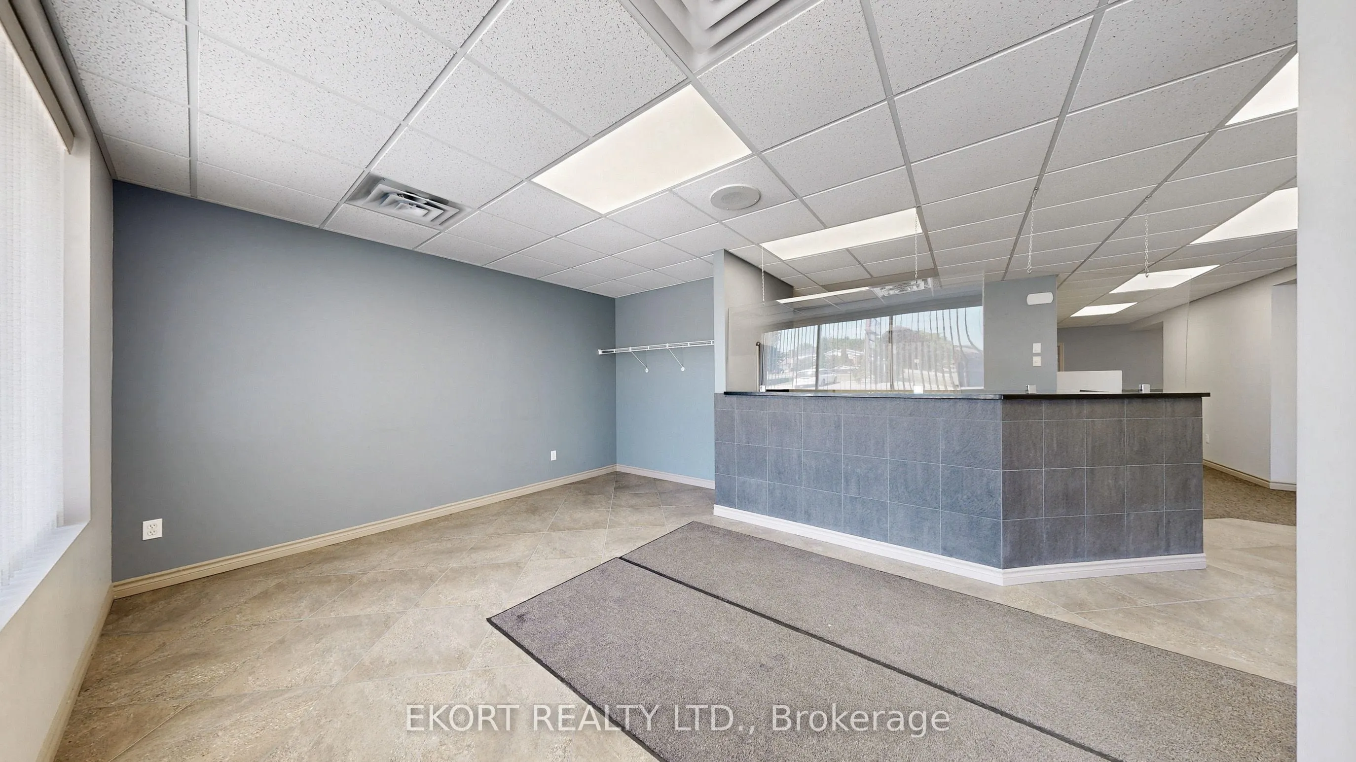 499 Dundas Street W, #5