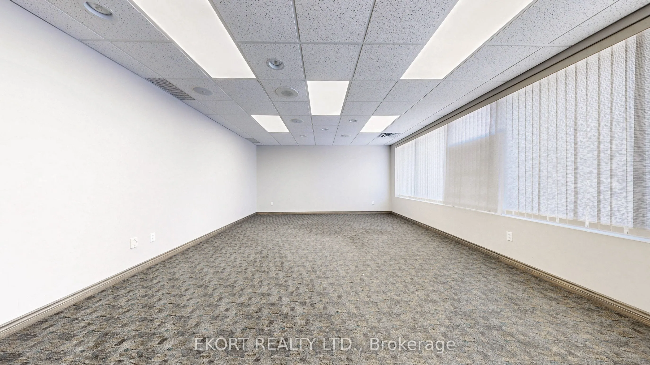 499 Dundas Street W, #5