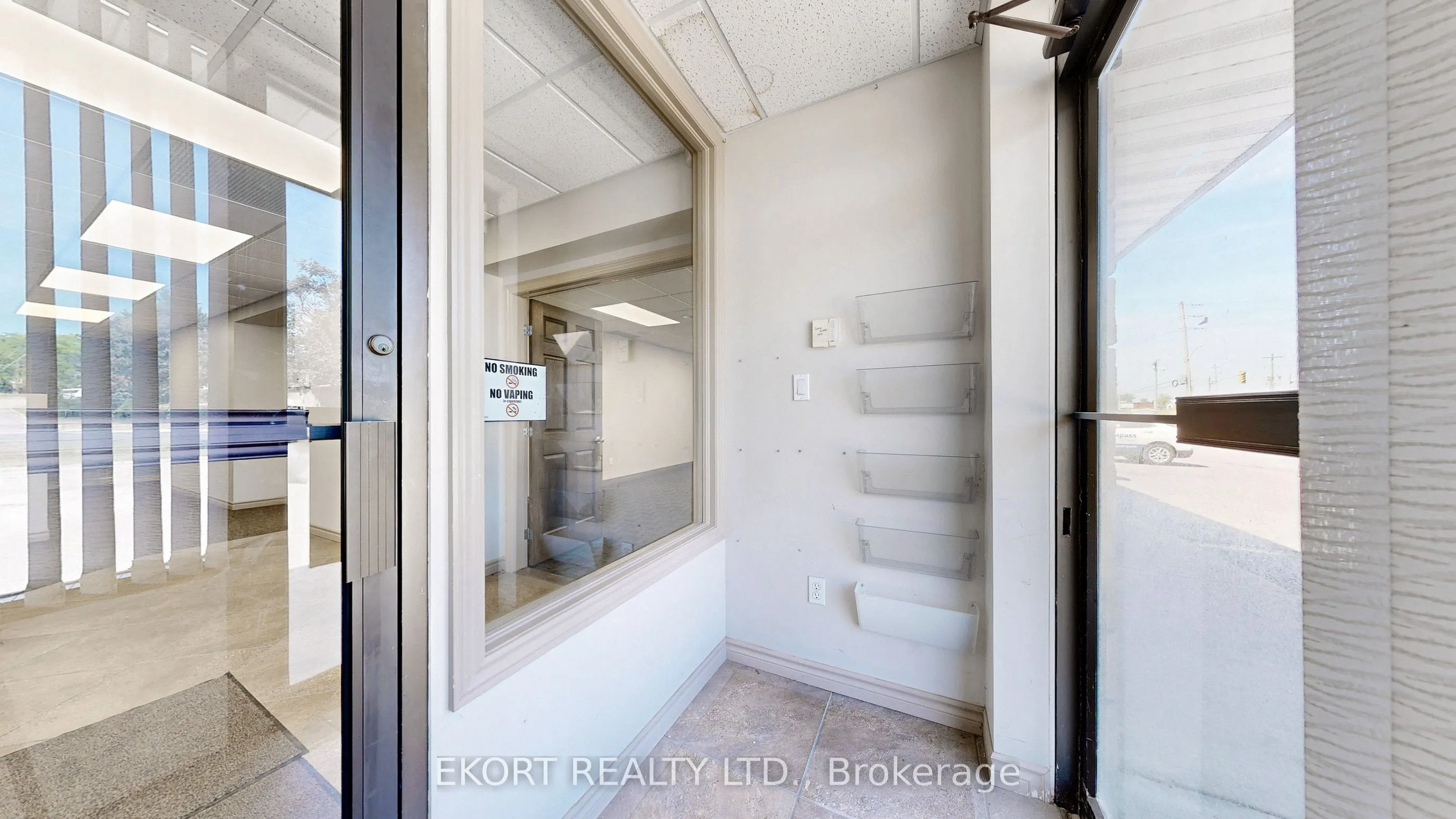 499 Dundas Street W, #5