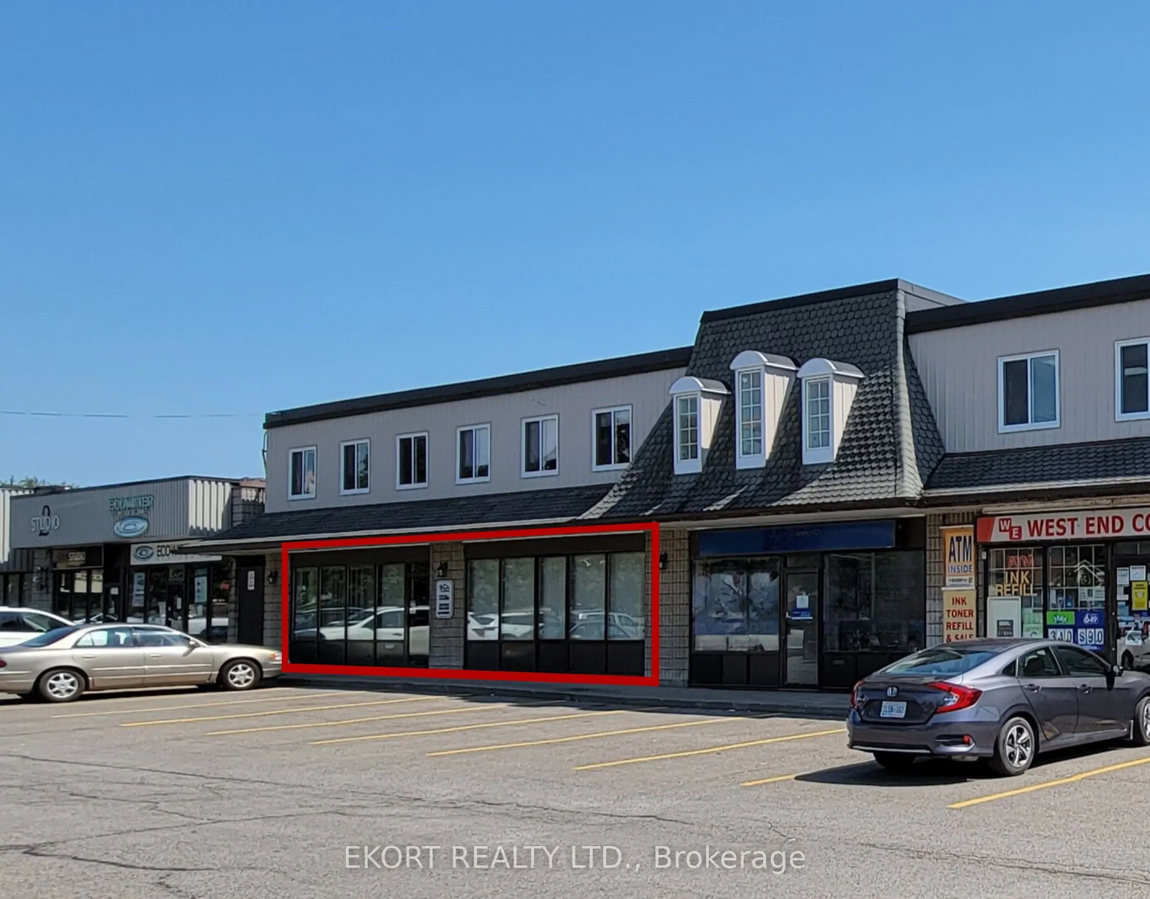 499 Dundas Street W, #5