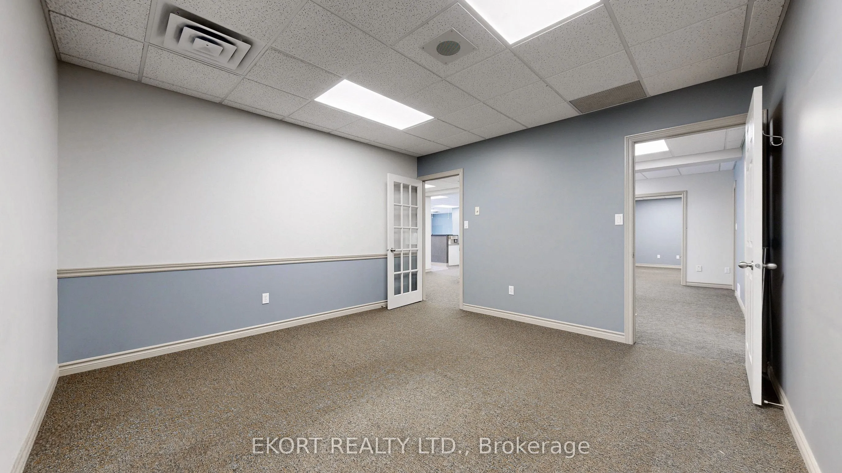 499 Dundas Street W, #5