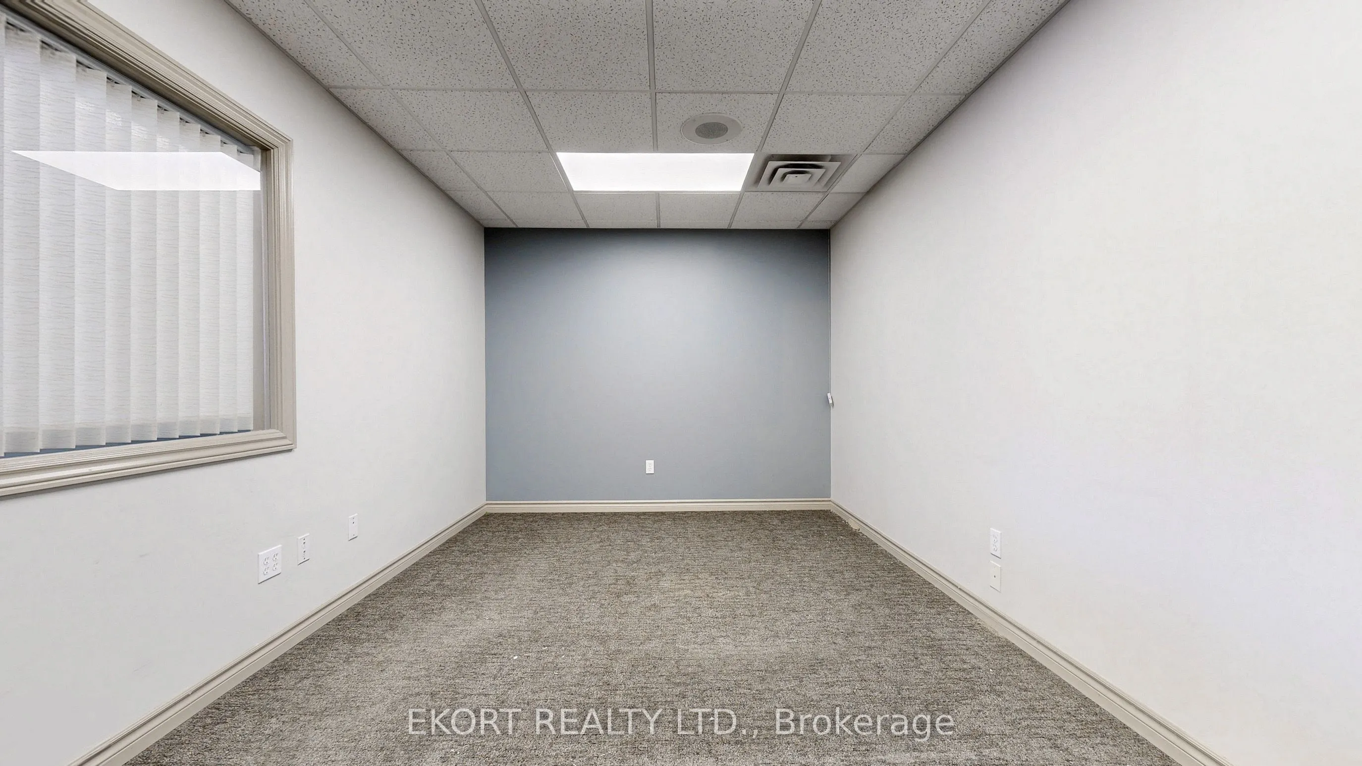 499 Dundas Street W, #5