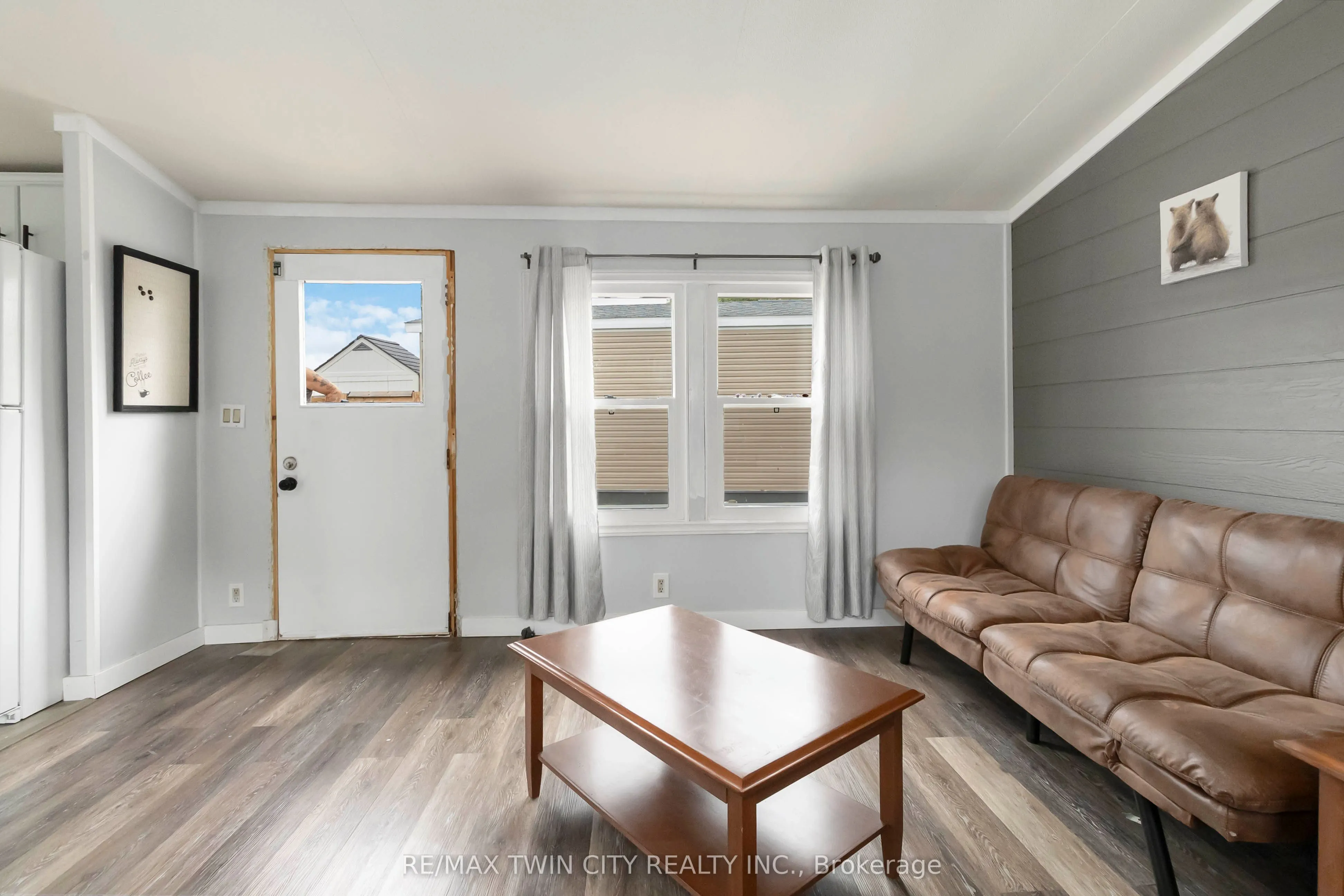 99 Fourth Concession Road, #243