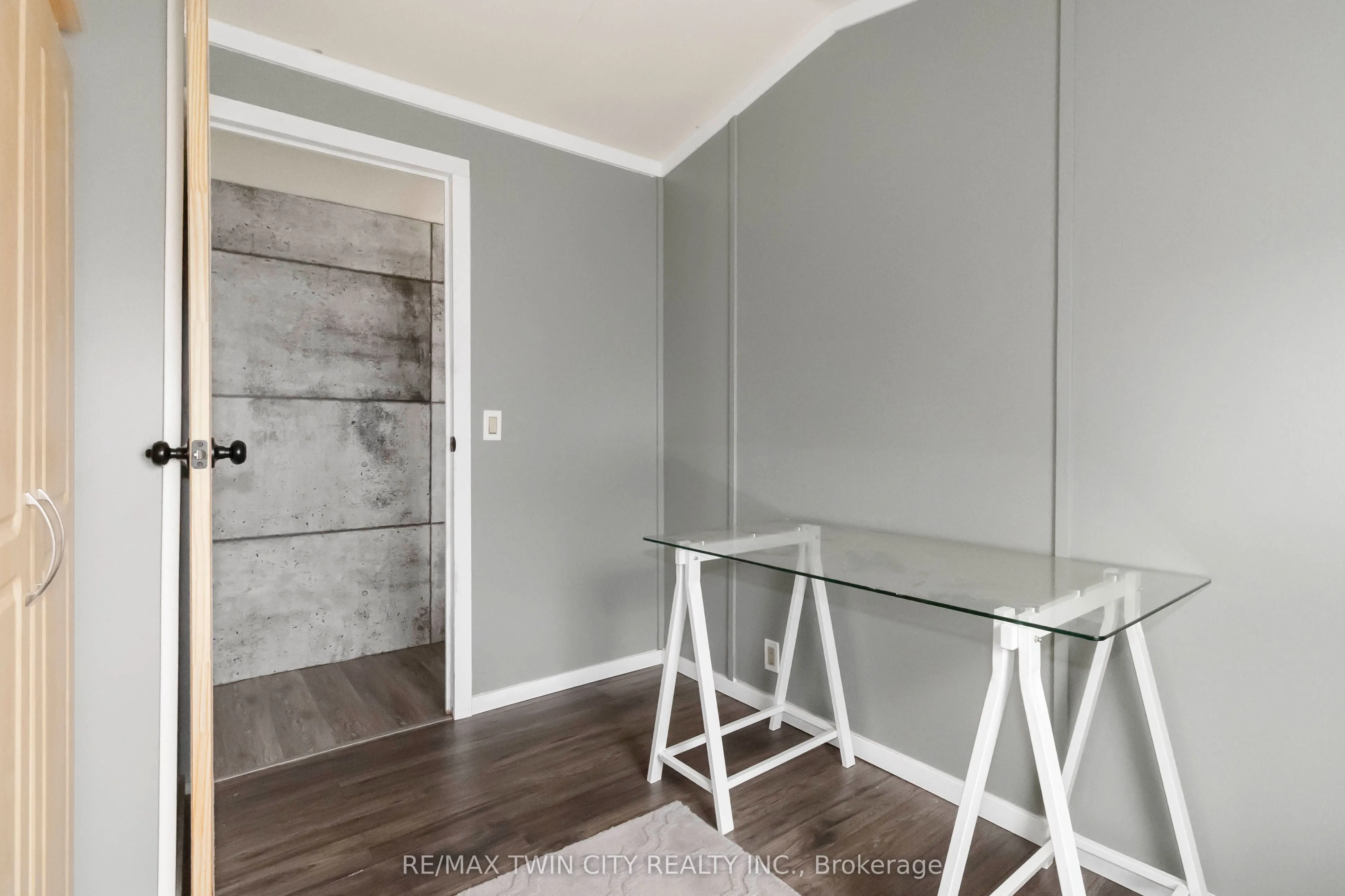 99 Fourth Concession Road, #243