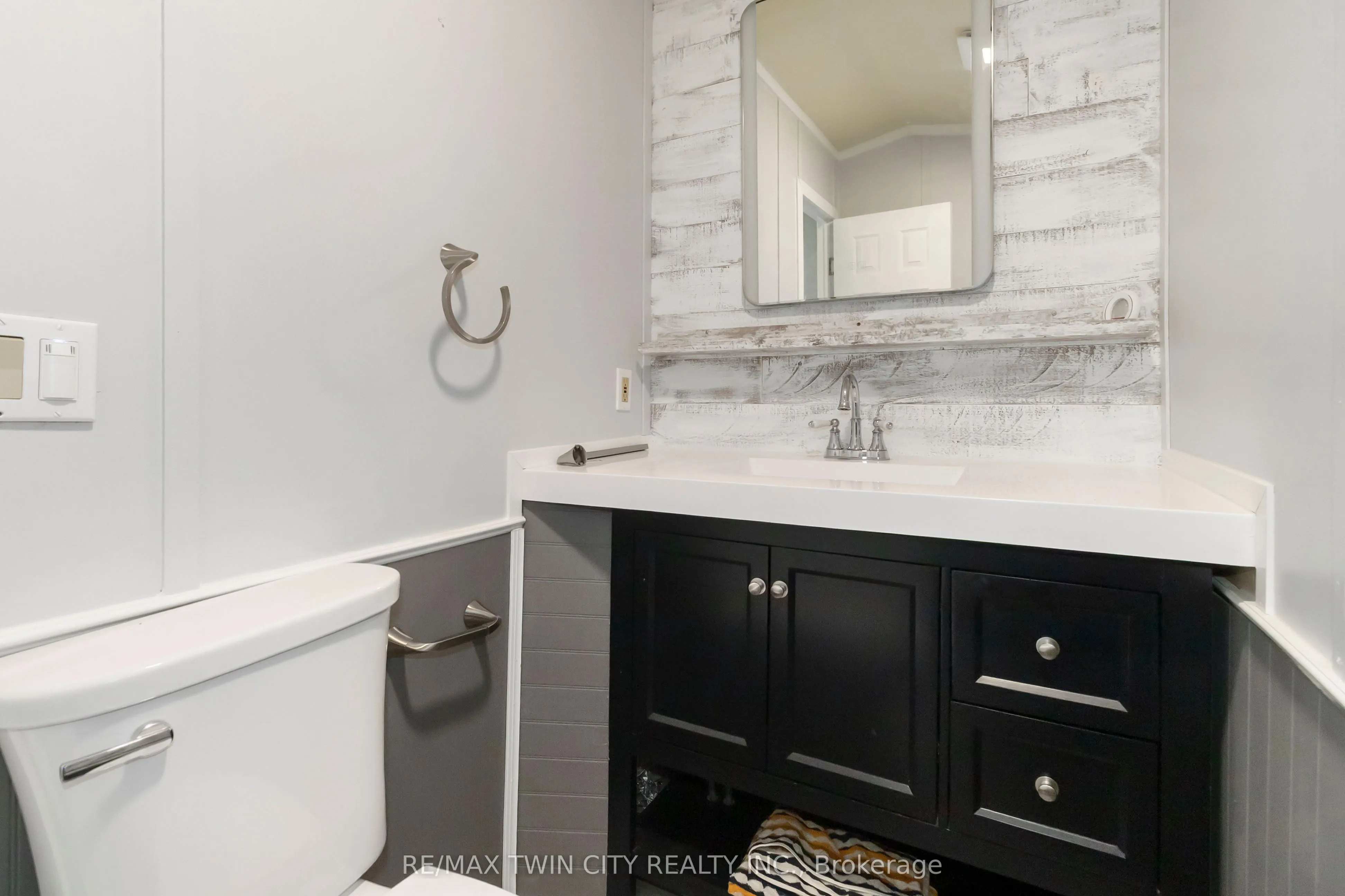 99 Fourth Concession Road, #243