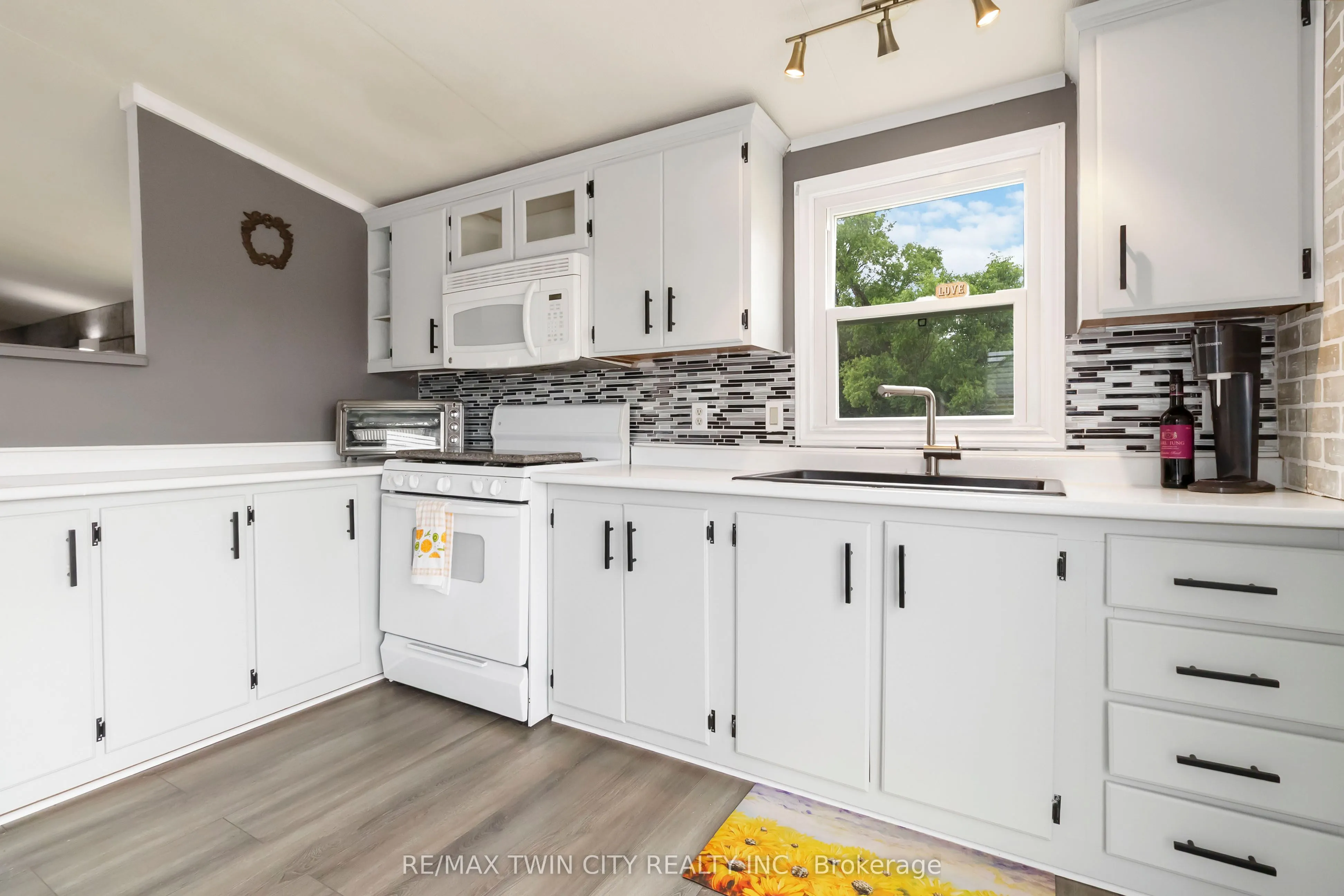 99 Fourth Concession Road, #243
