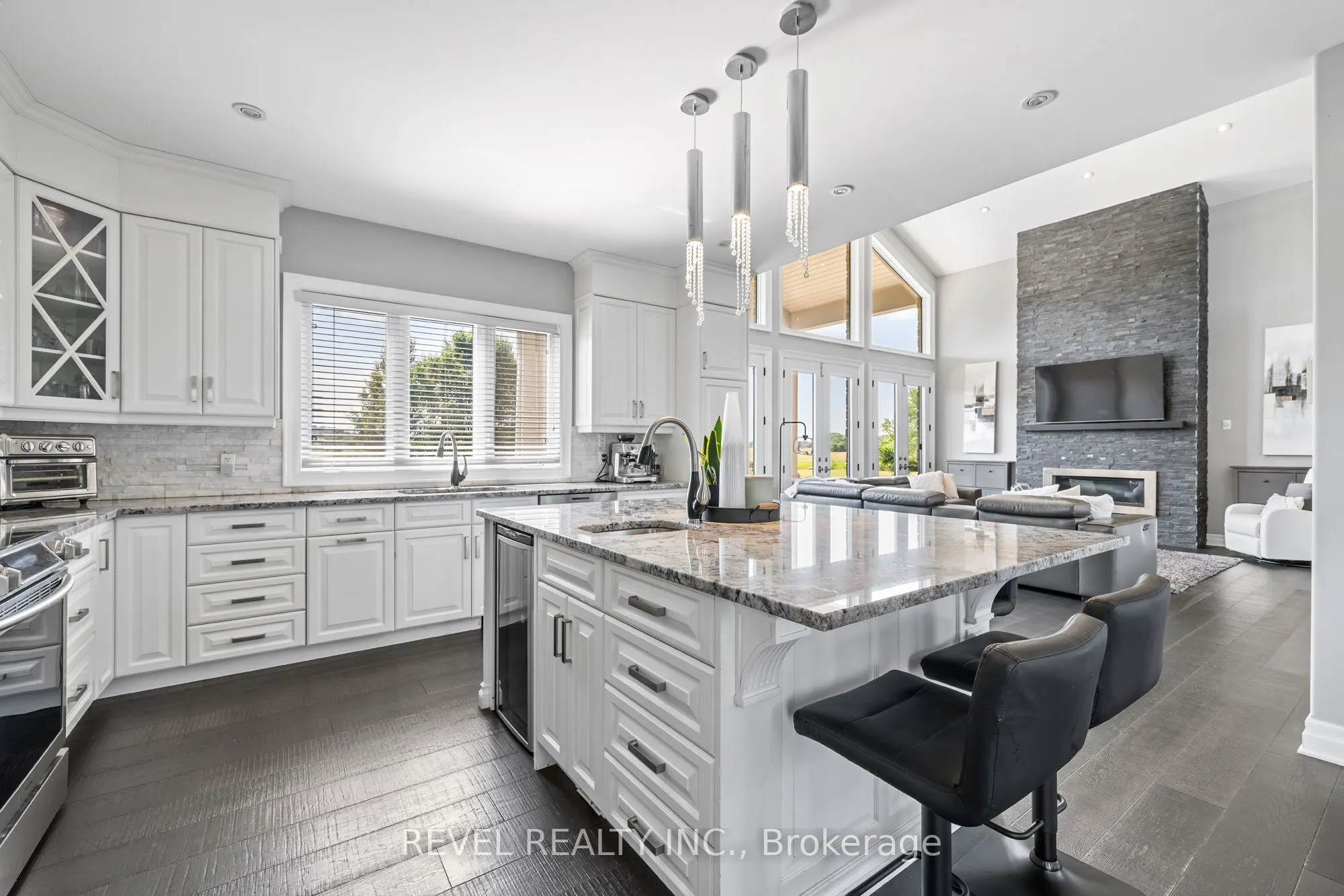 1479 Merrittville Highway