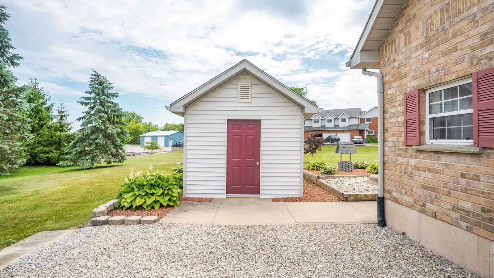 703 BROMAN Court