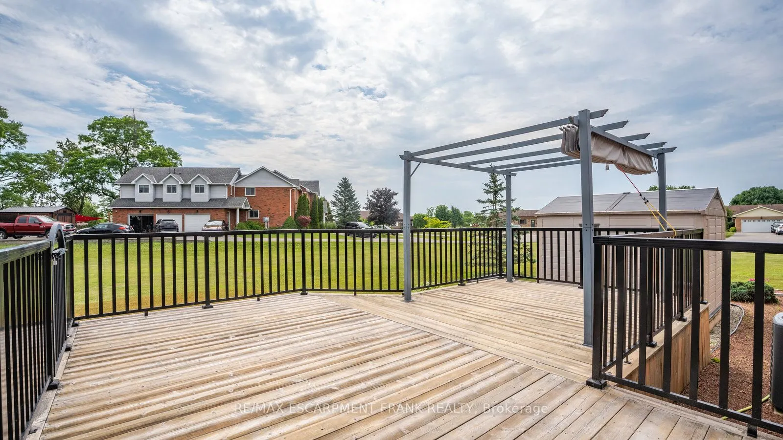 703 BROMAN Court