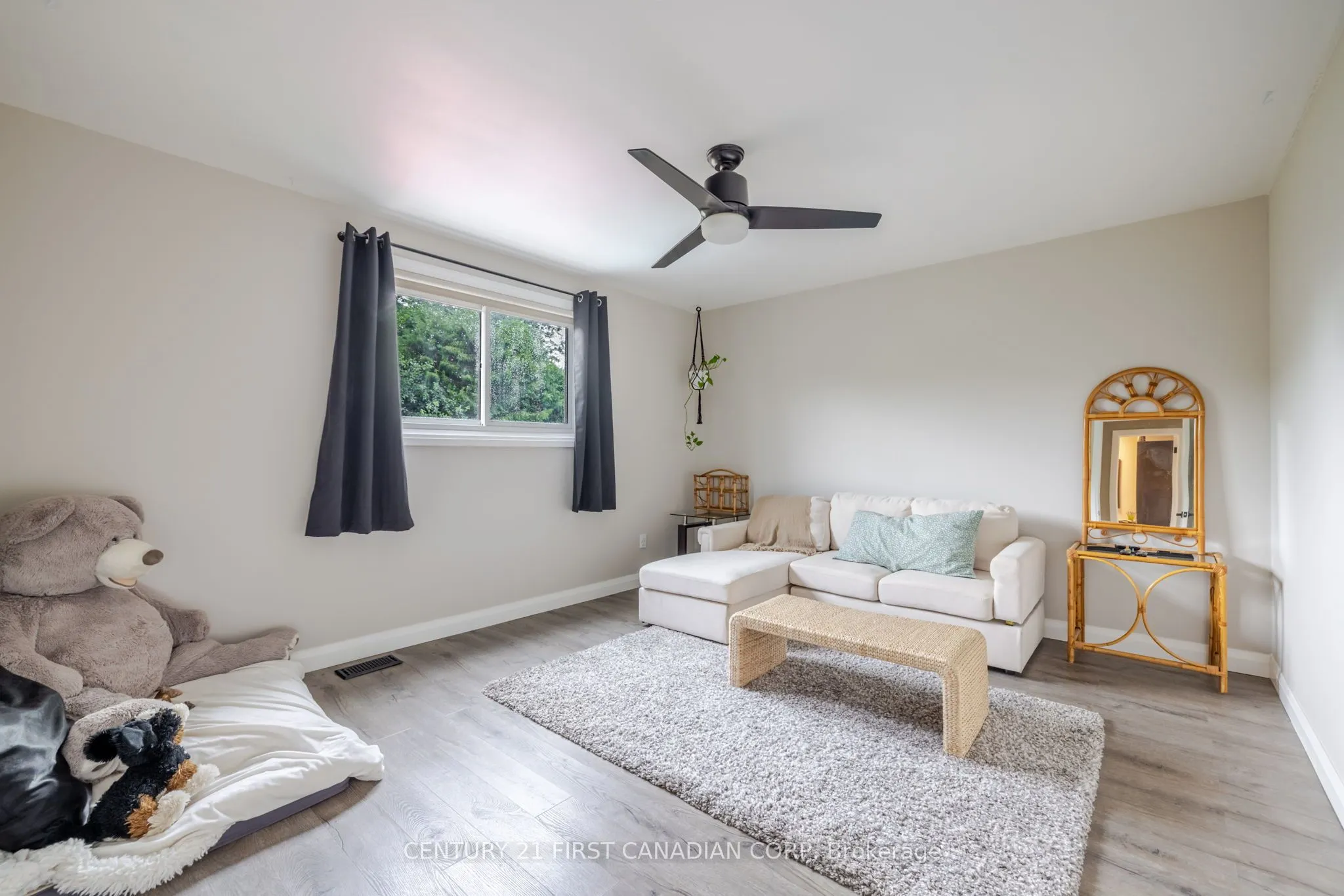 1360 Hastings Drive
