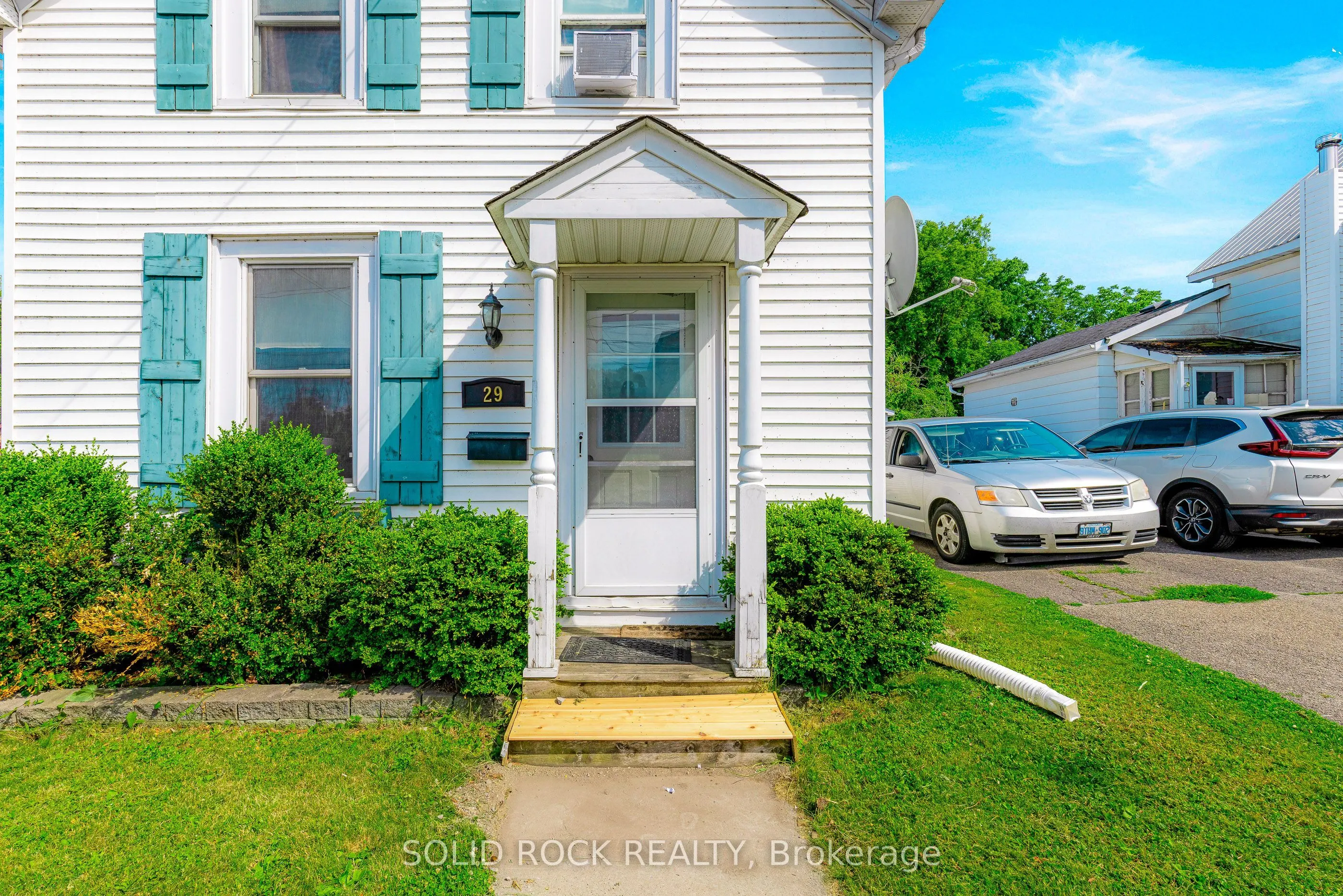 29 Edgewood Avenue