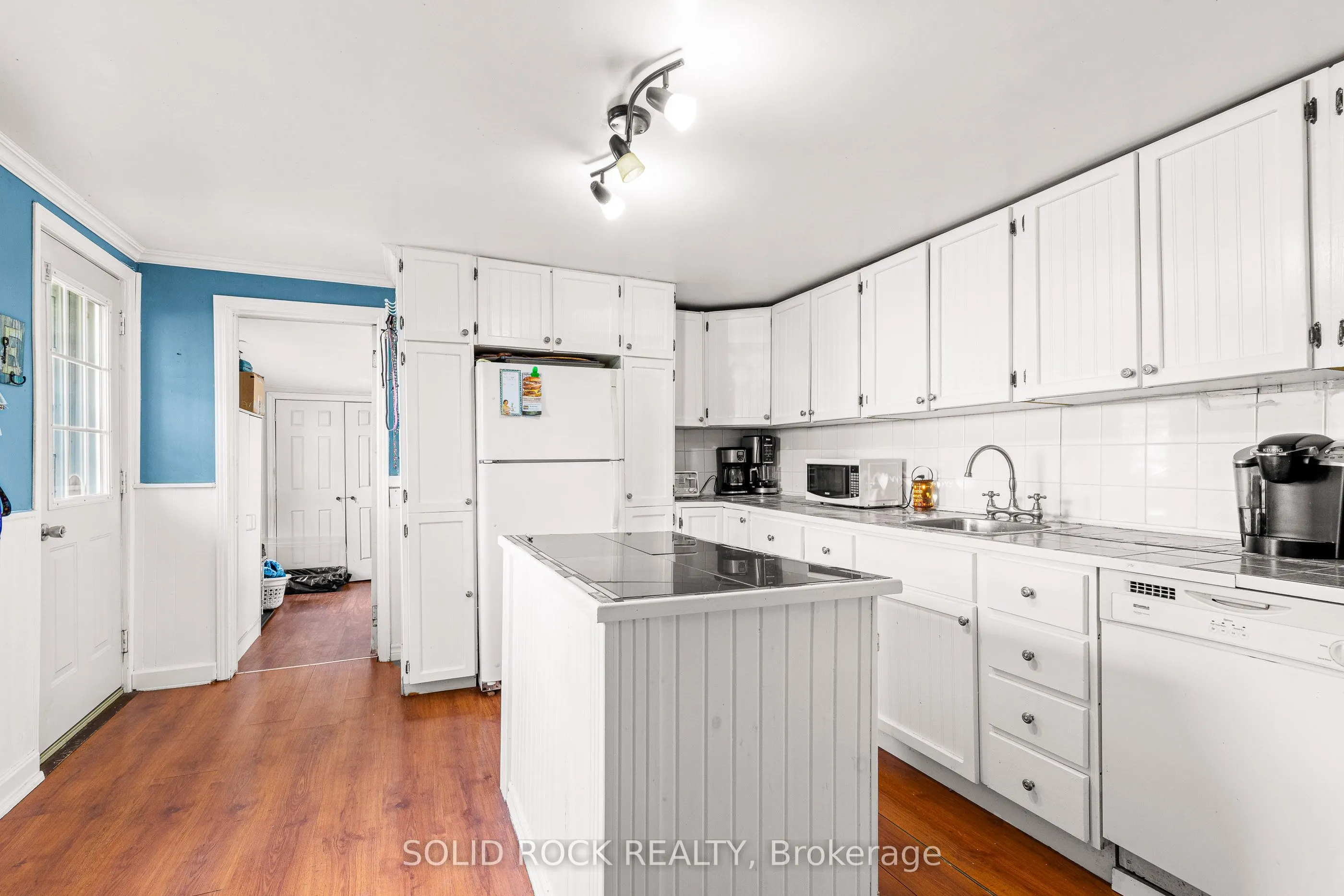 29 Edgewood Avenue