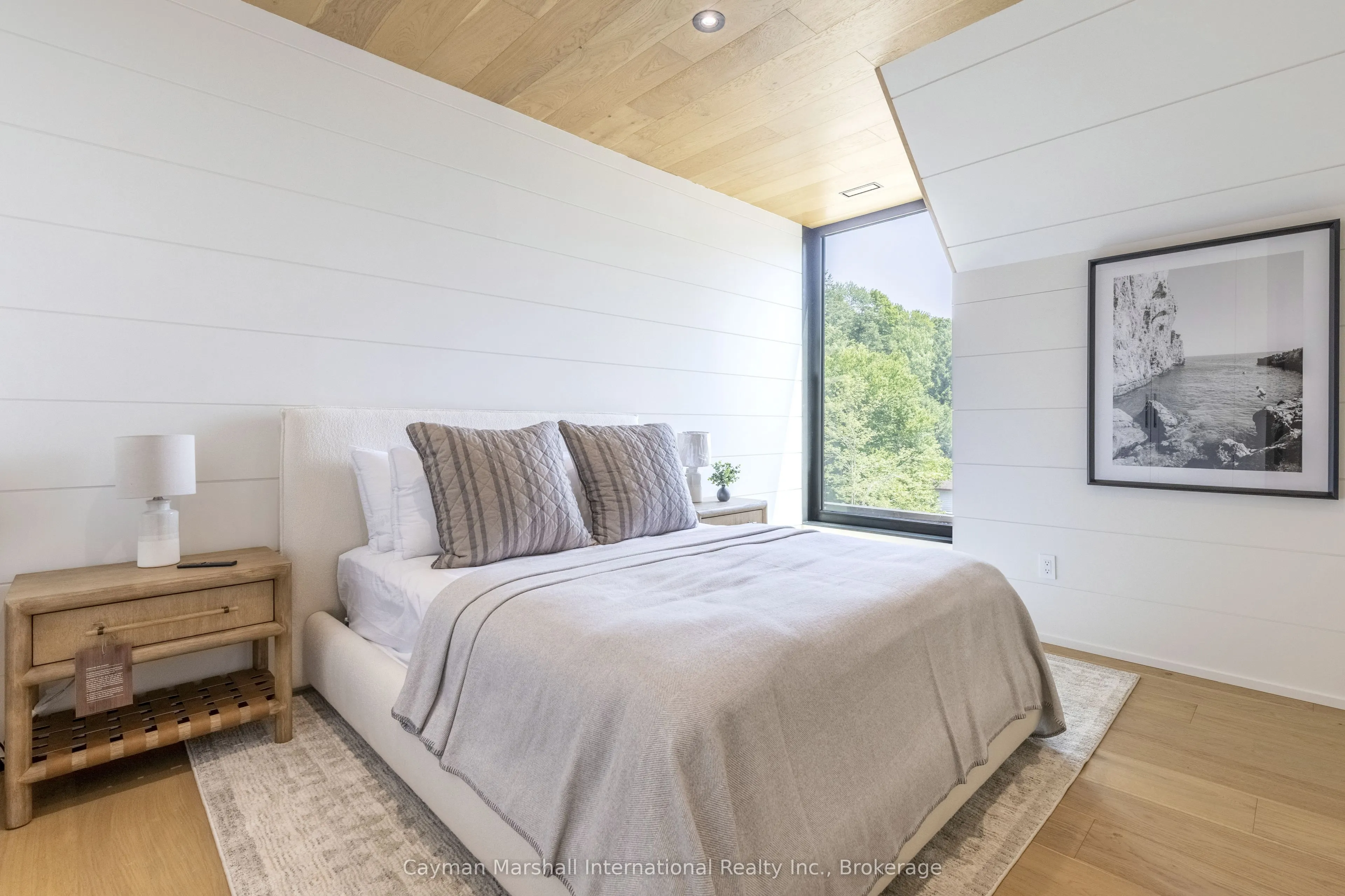 1002 Murphy Road