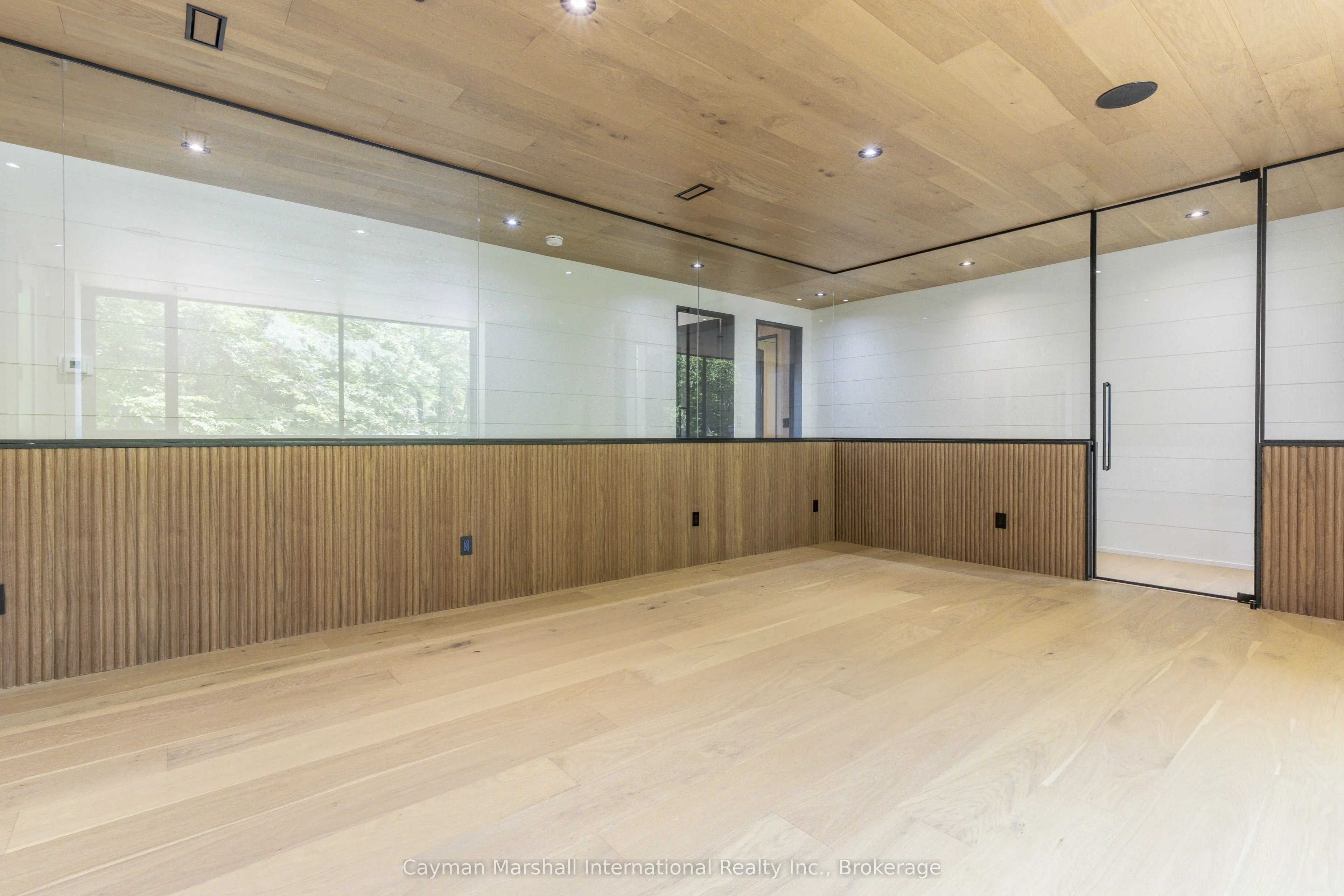1002 Murphy Road