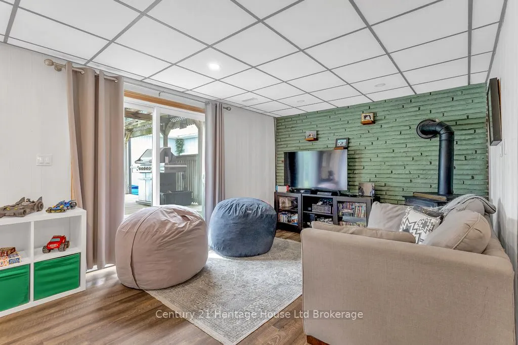 686 Goshen Road