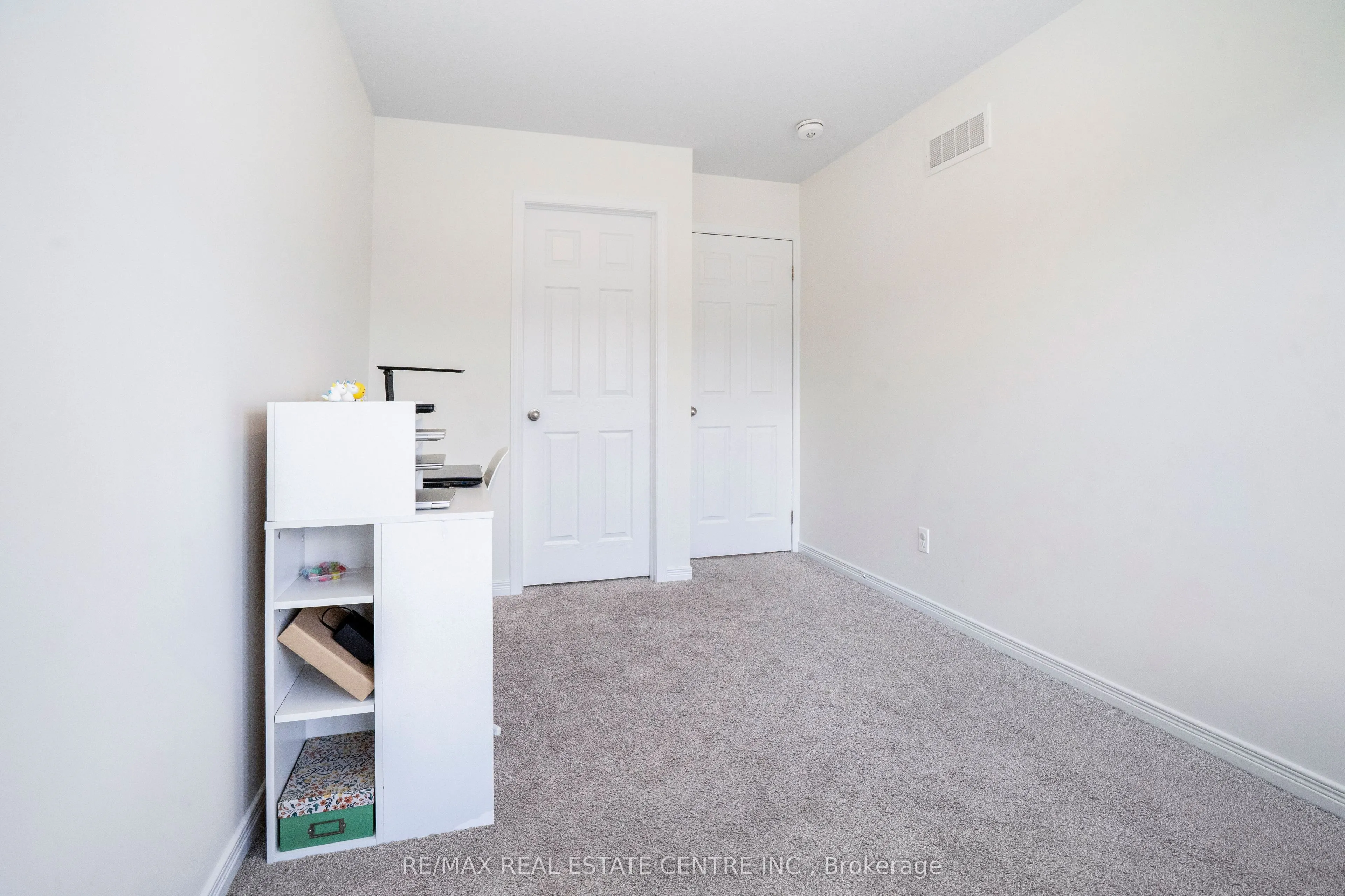 504 WOODLEA Court