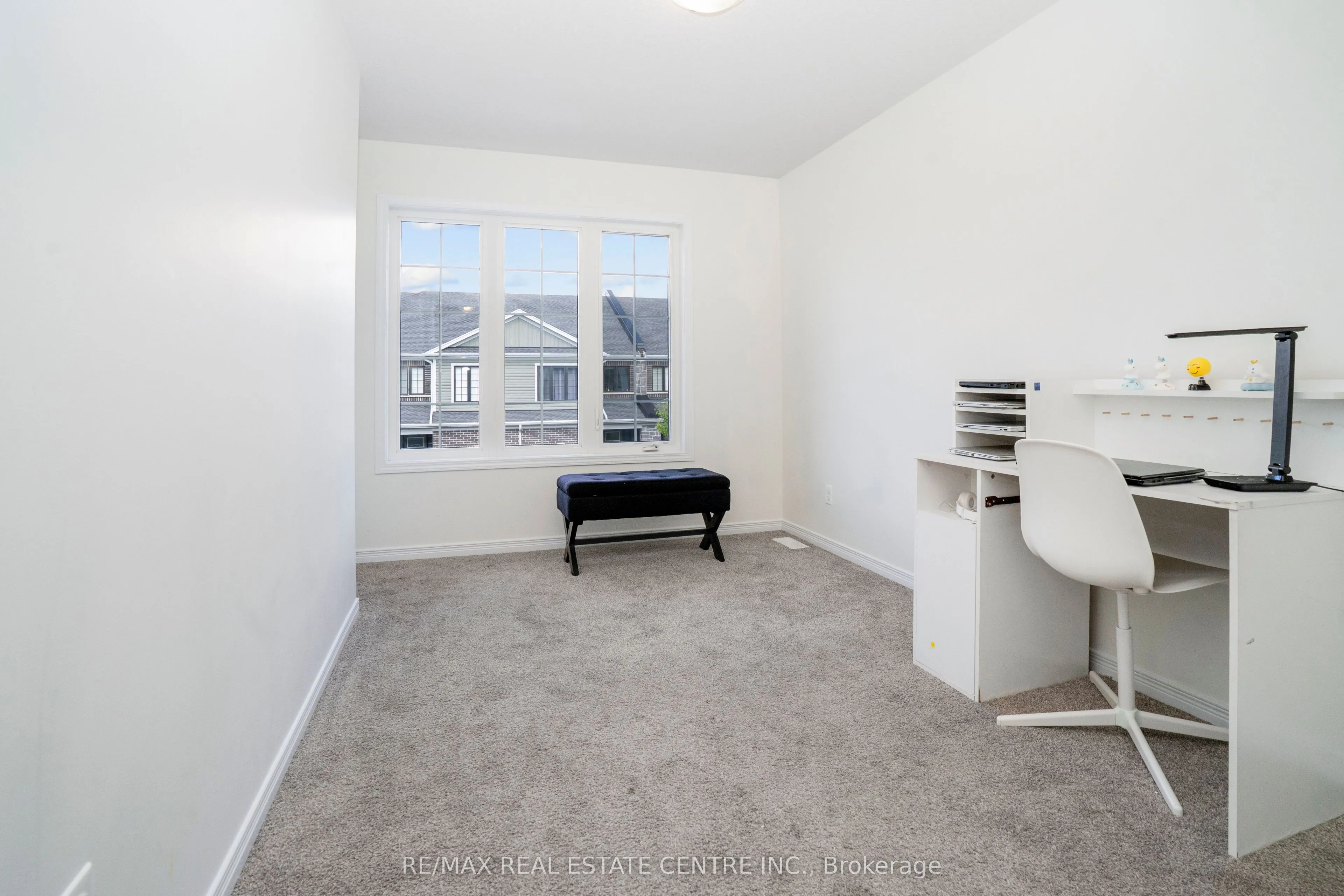 504 WOODLEA Court