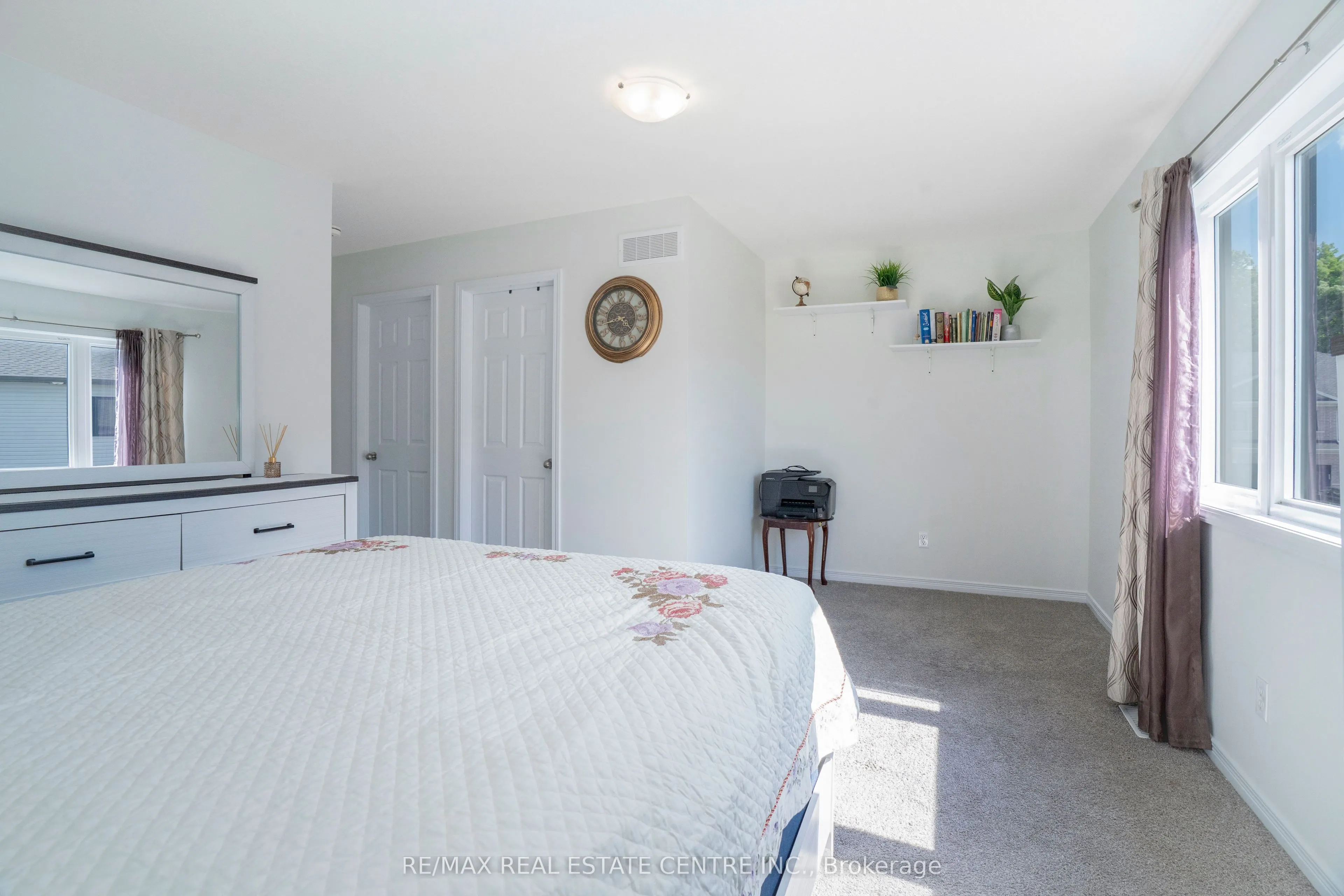 504 WOODLEA Court