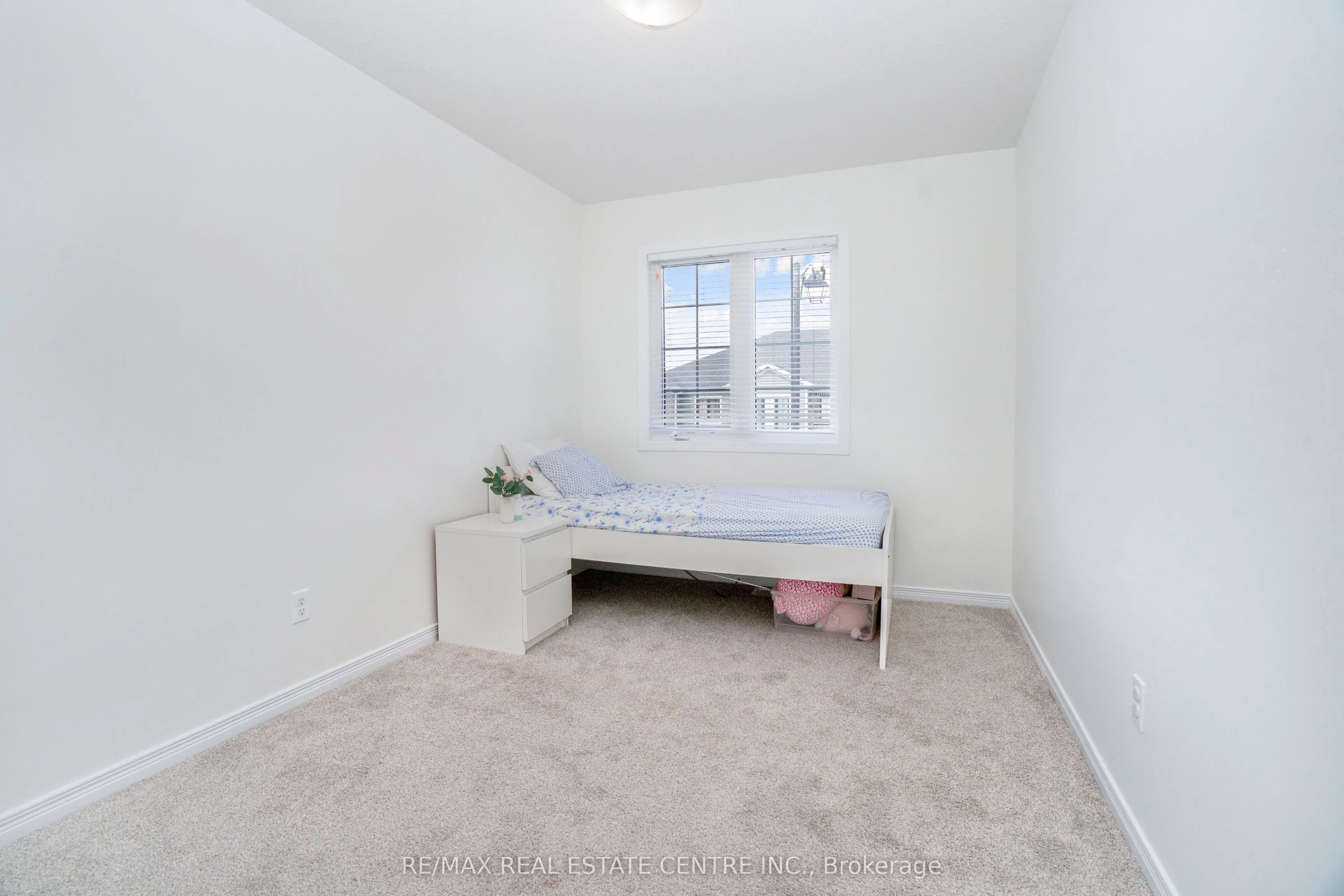 504 WOODLEA Court