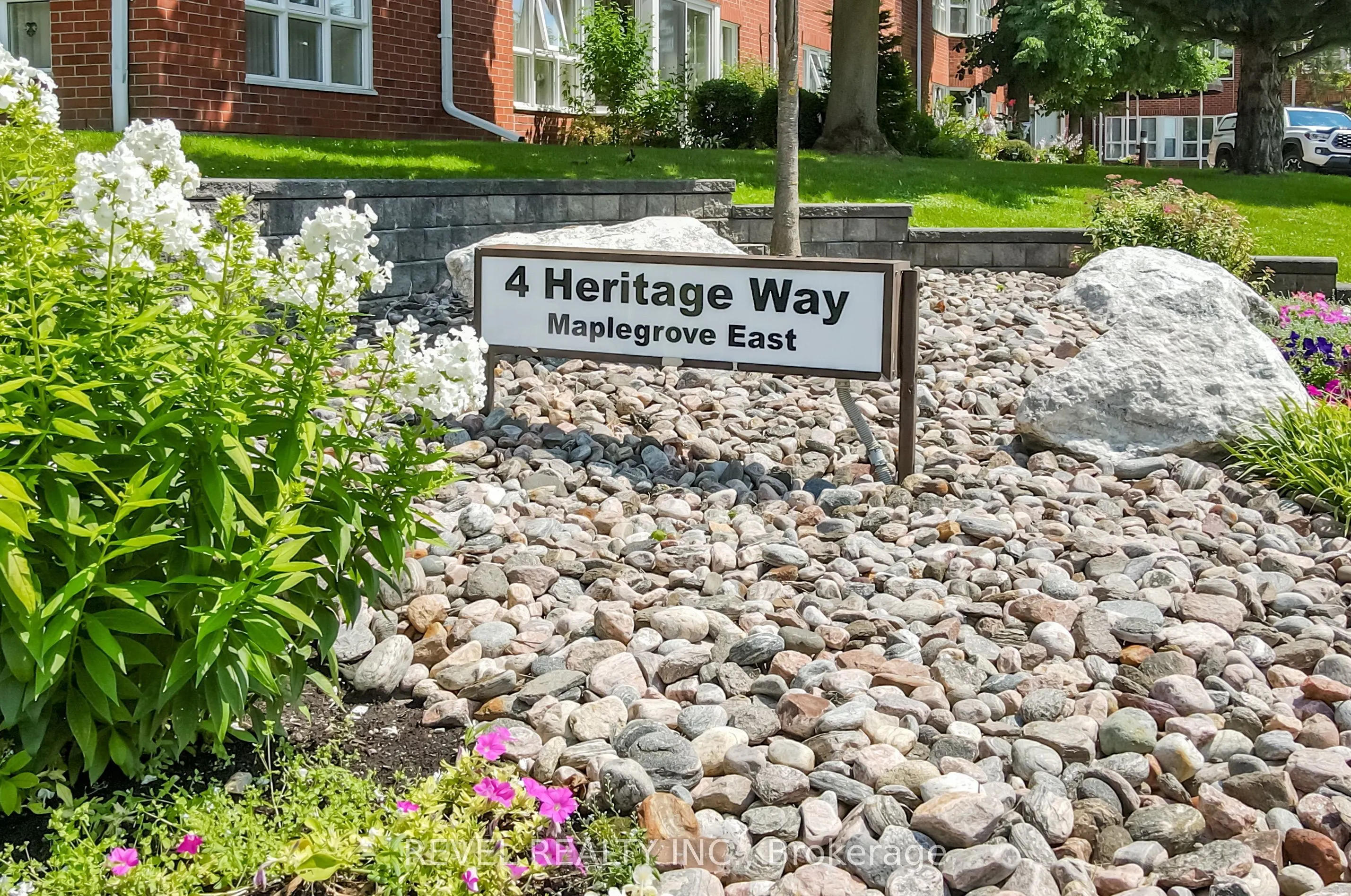 4 Heritage Way, #308