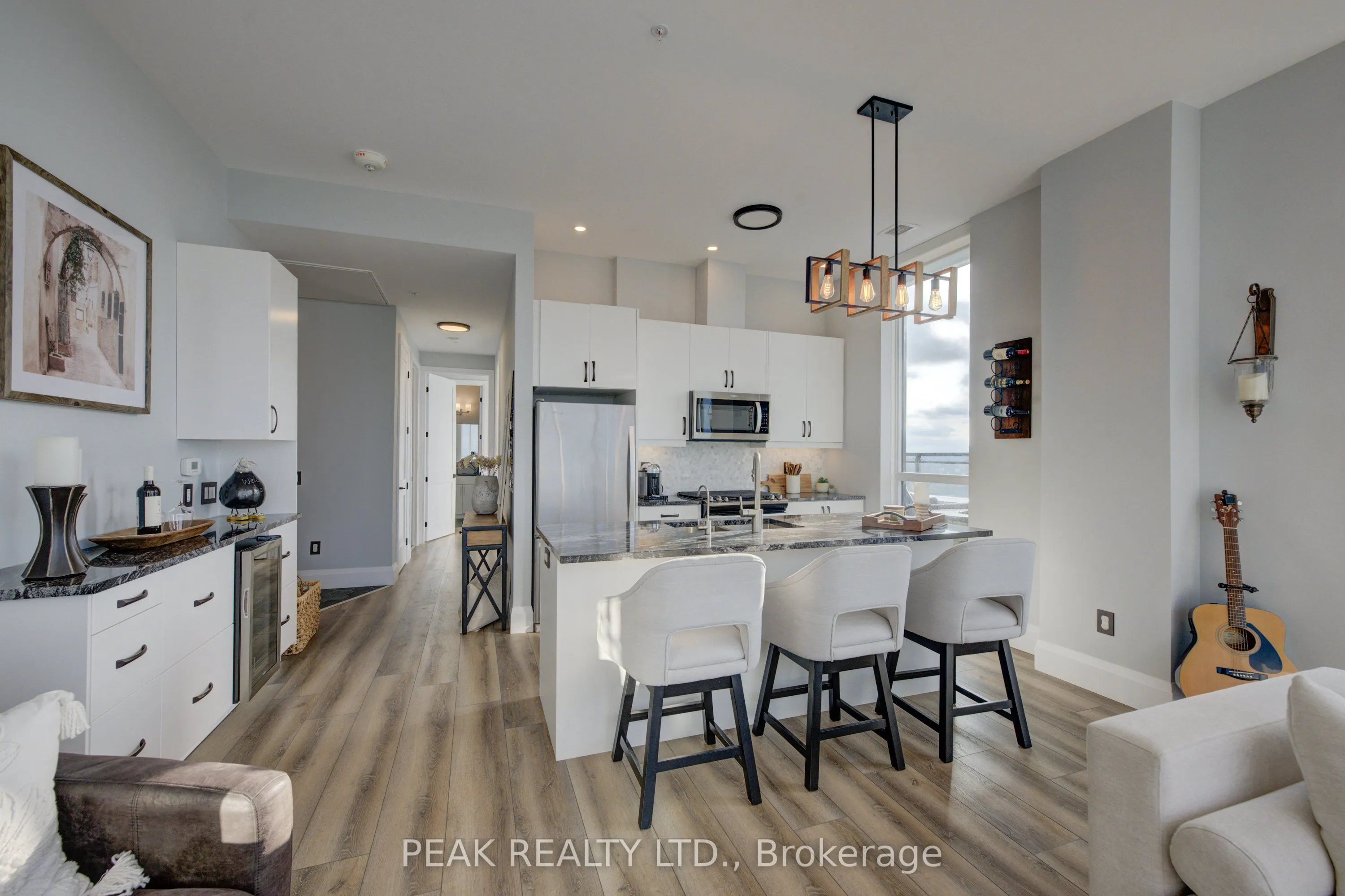60 Charles Street W, #2908