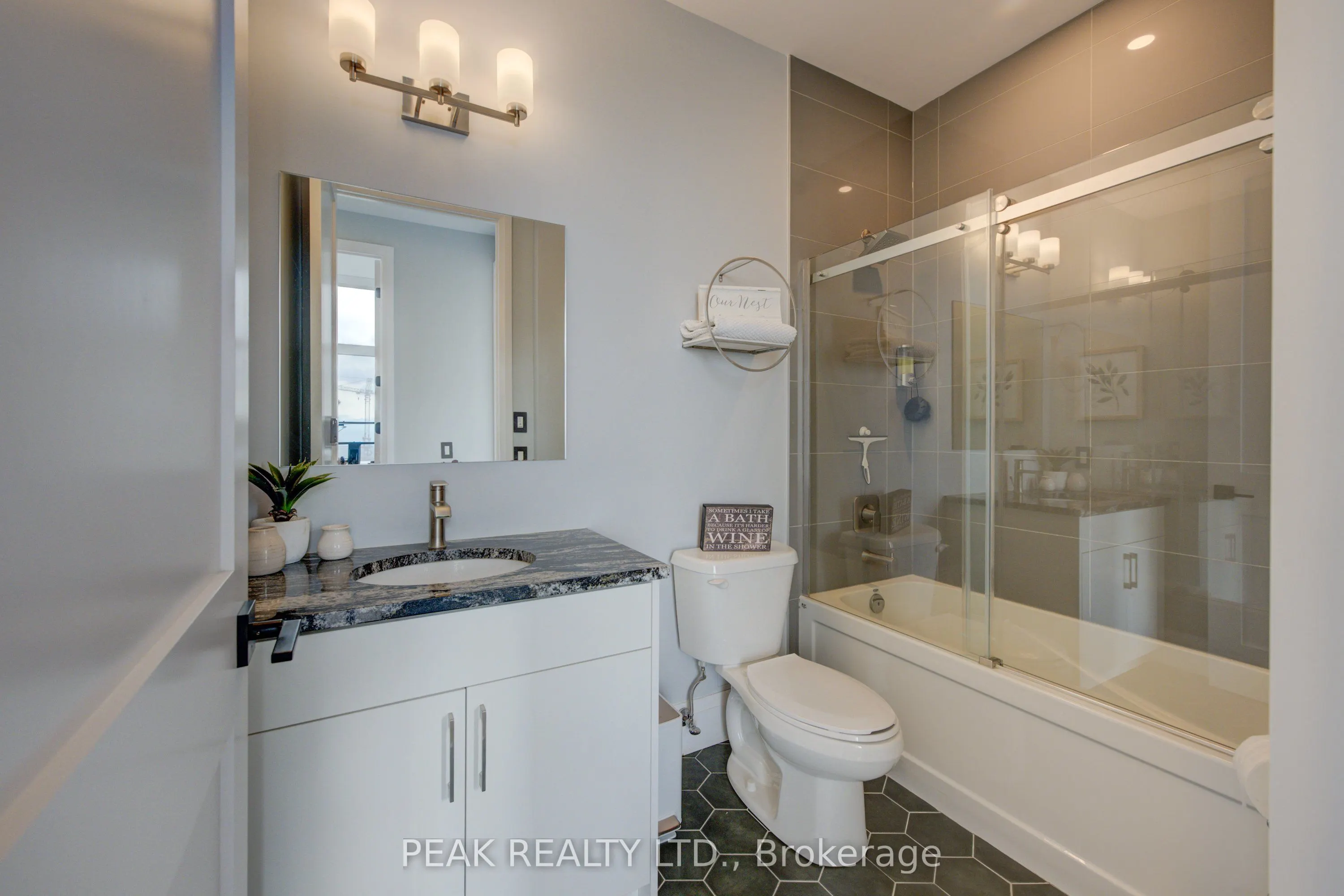 60 Charles Street W, #2908