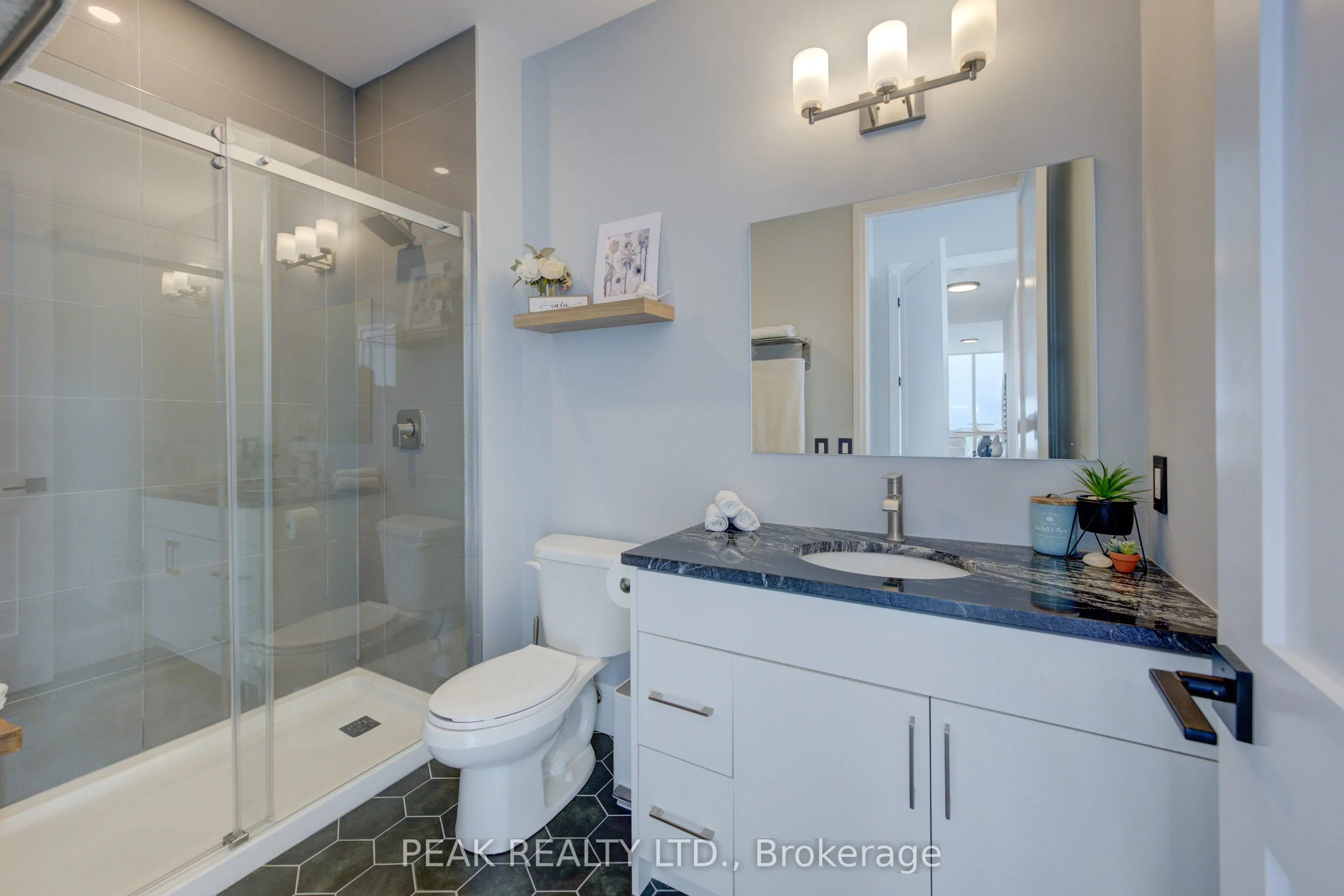 60 Charles Street W, #2908