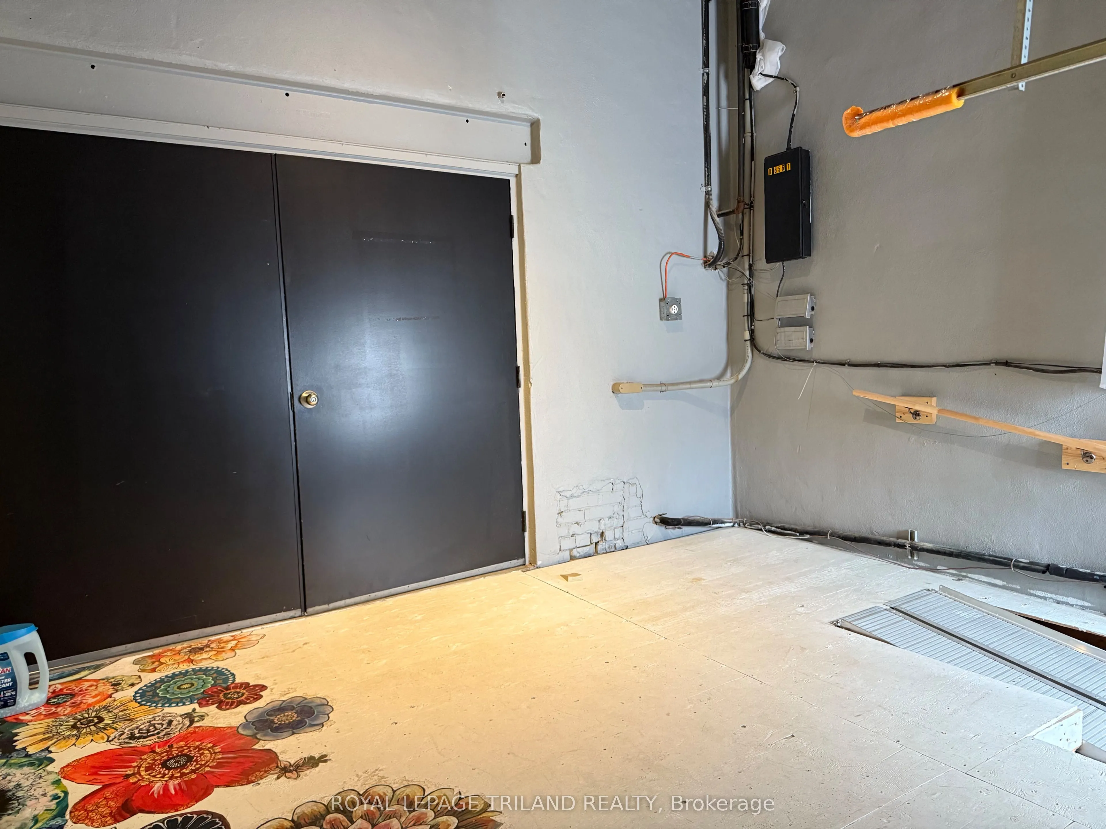 656 Talbot Street, #Main Floor