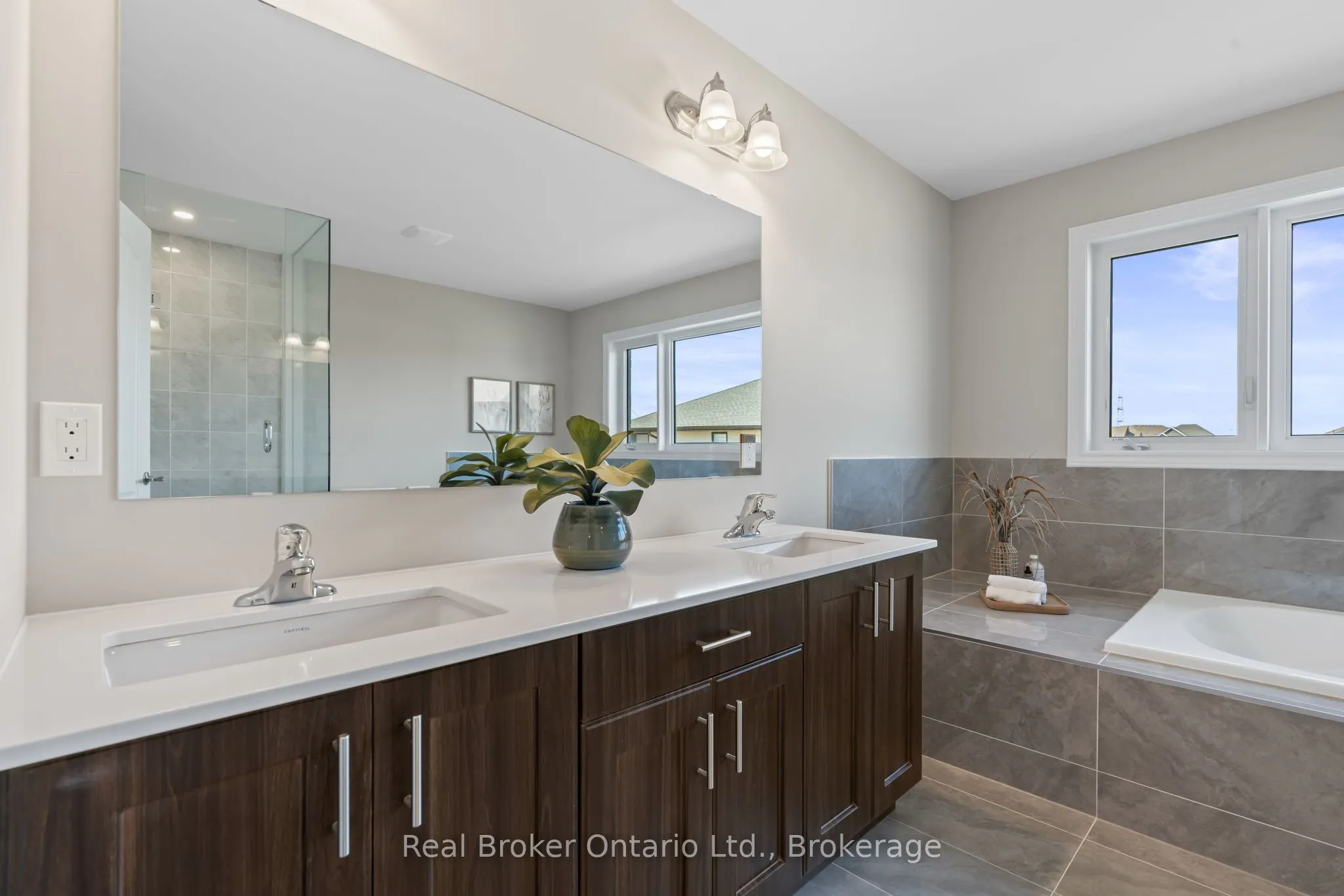 15 Venture Way