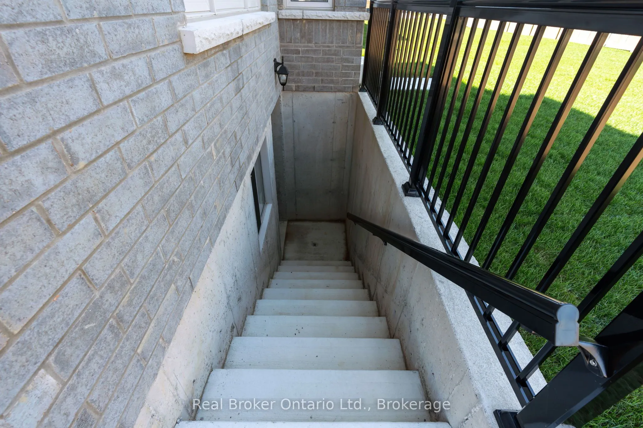 15 Venture Way