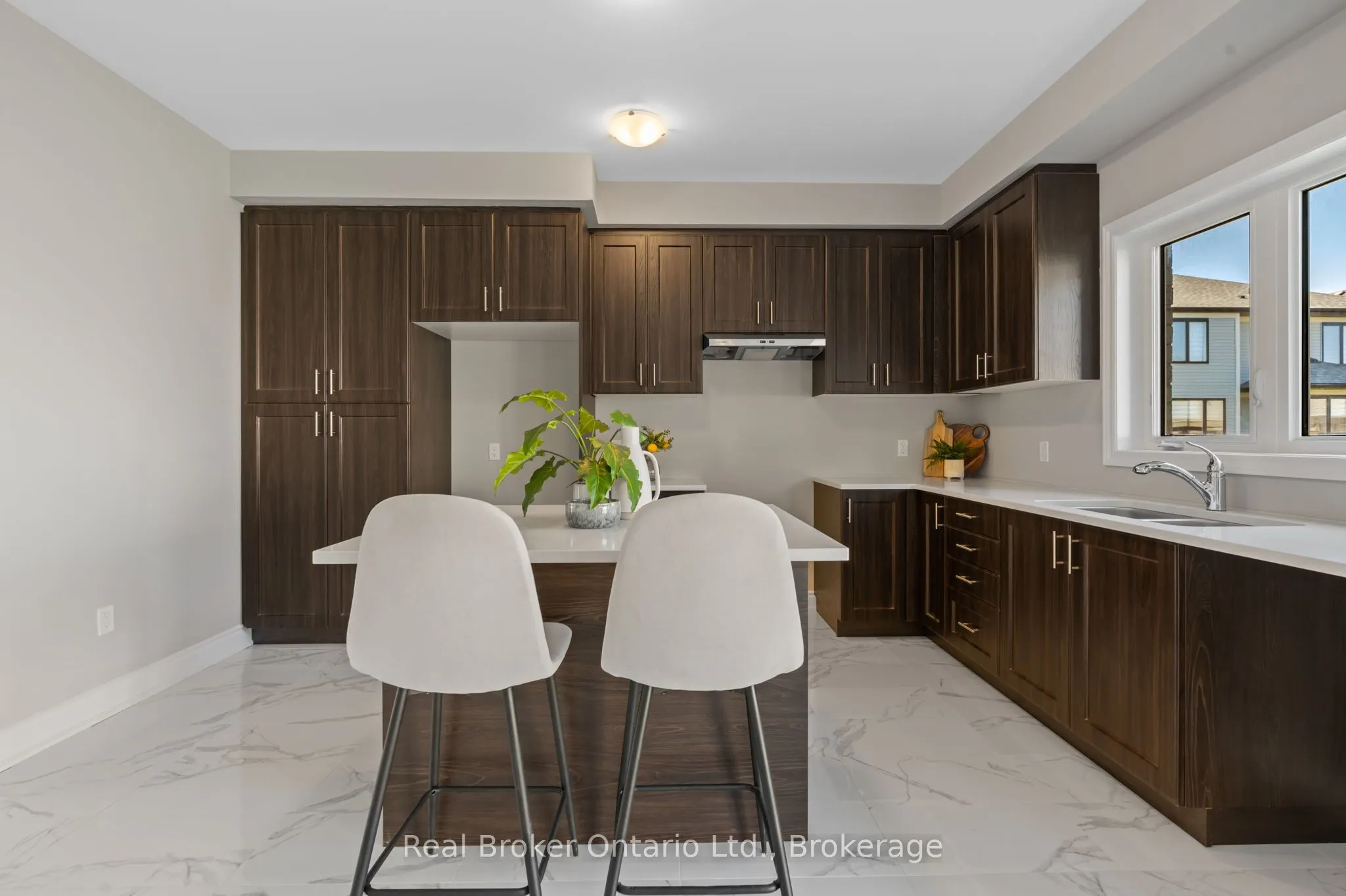 15 Venture Way