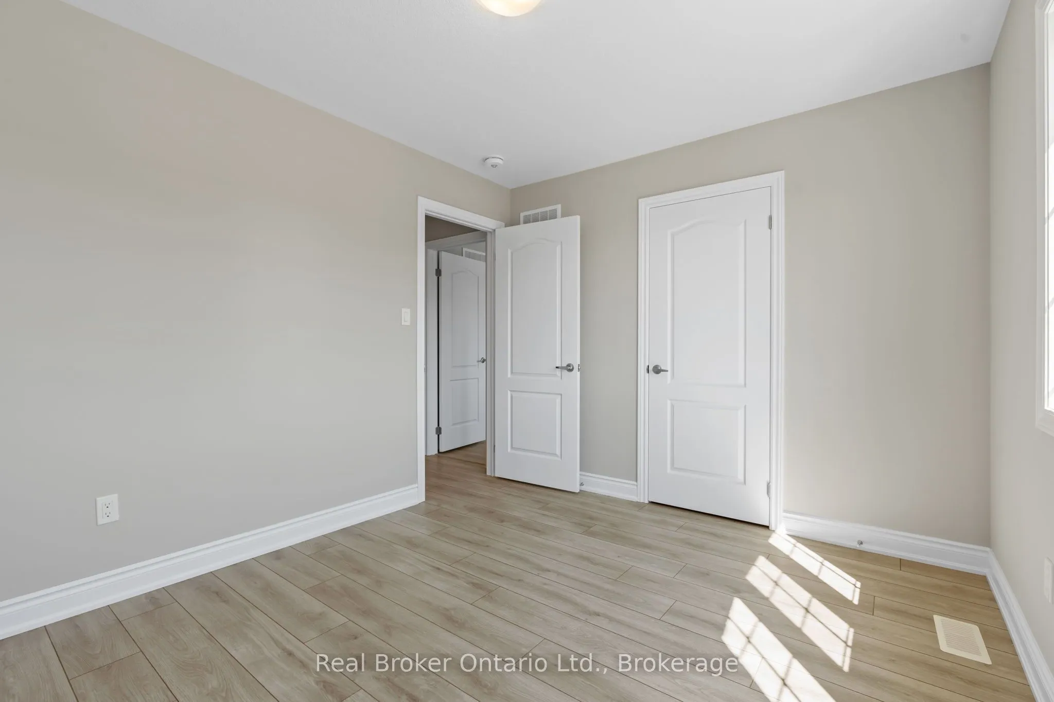 15 Venture Way