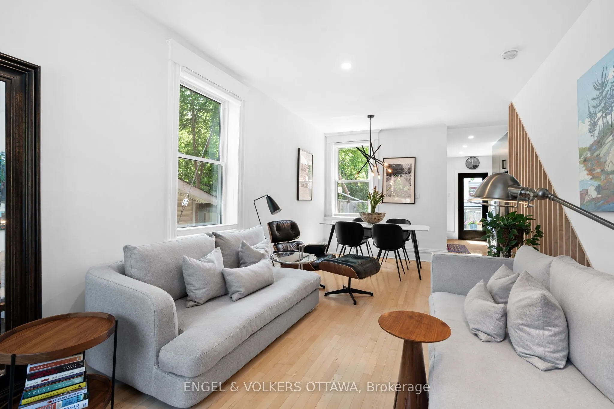 244 Flora Street
