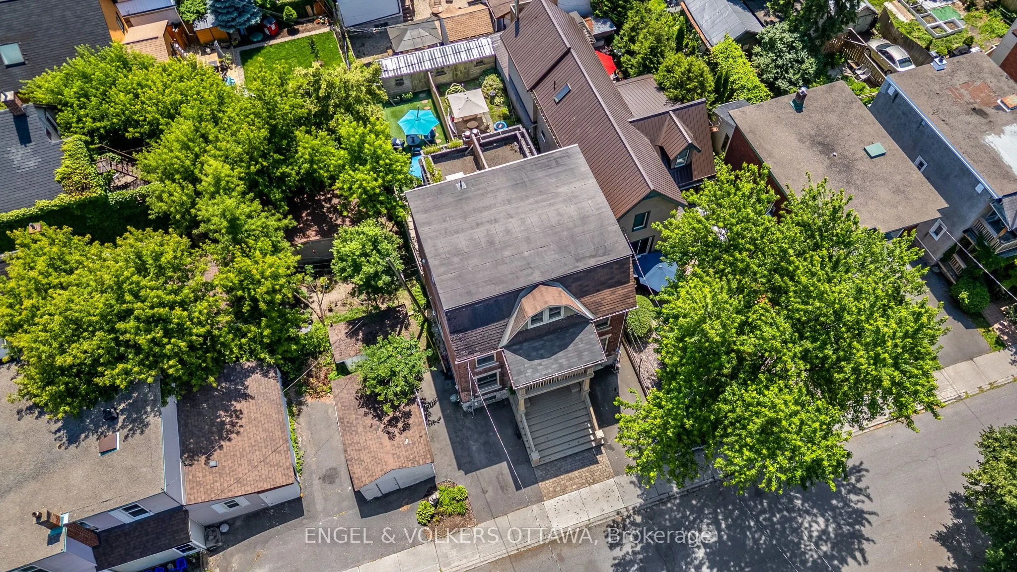 244 Flora Street