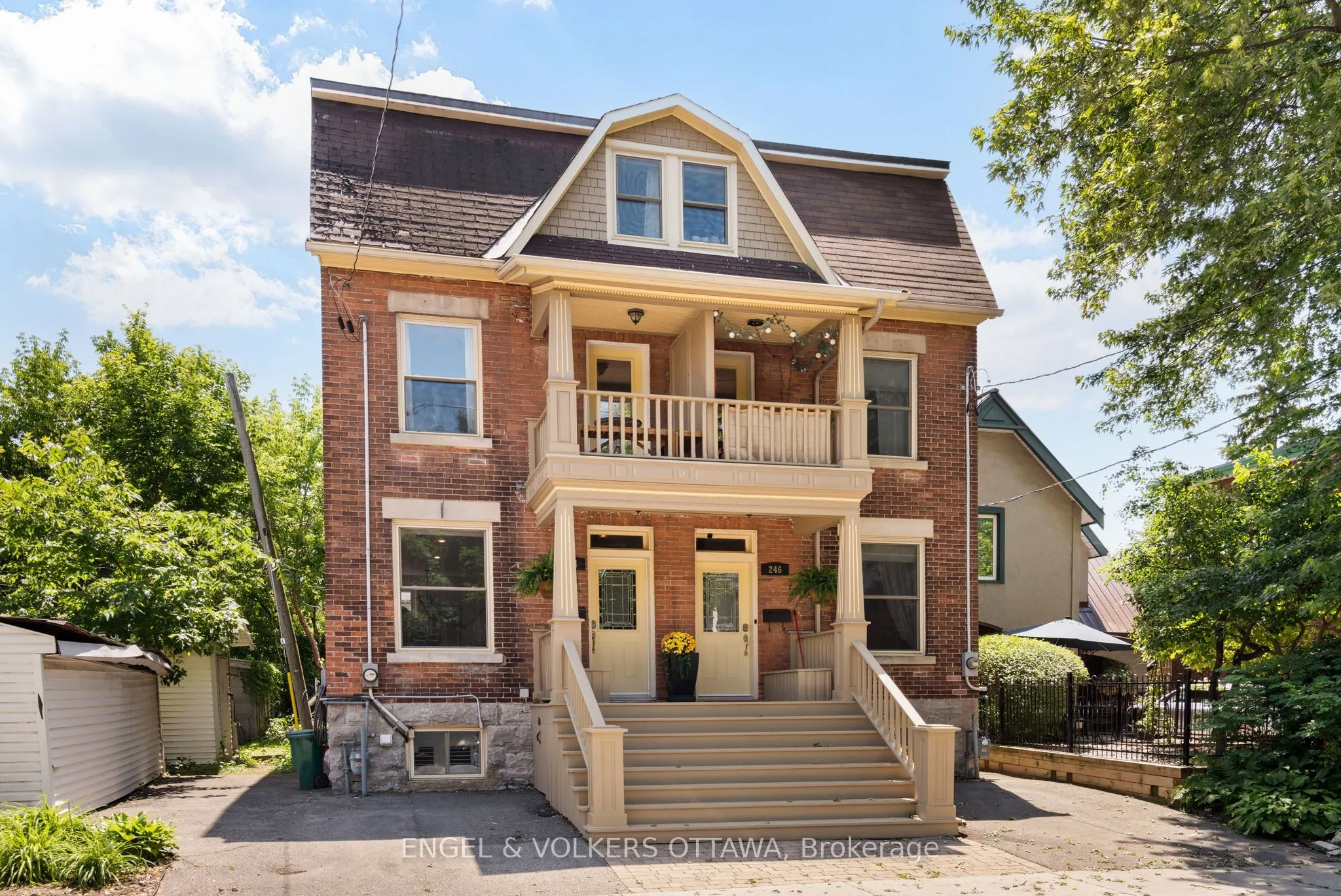 244 Flora Street