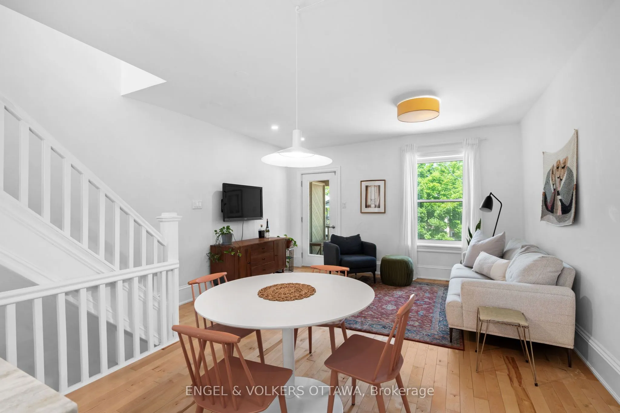 244 Flora Street