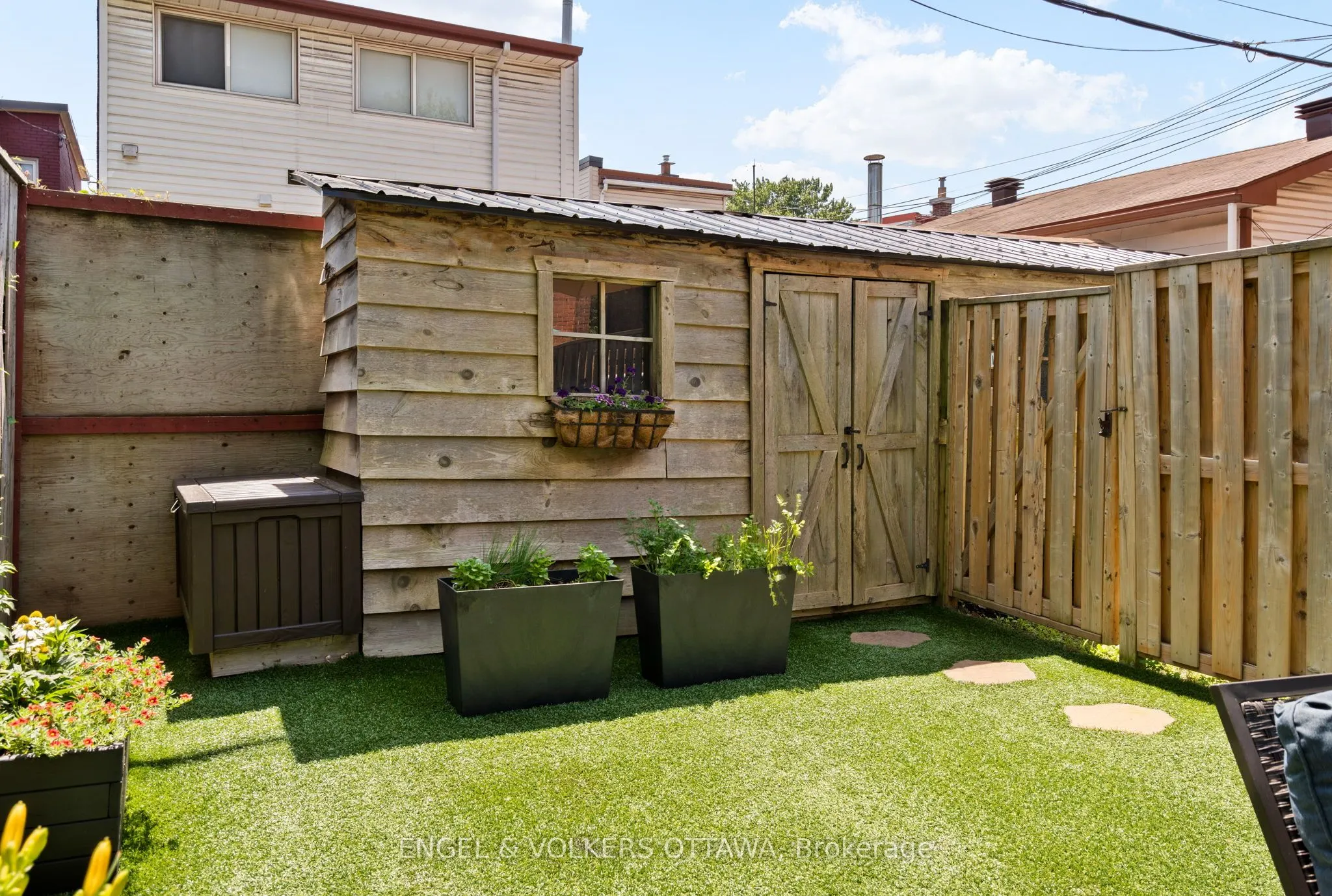 244 Flora Street